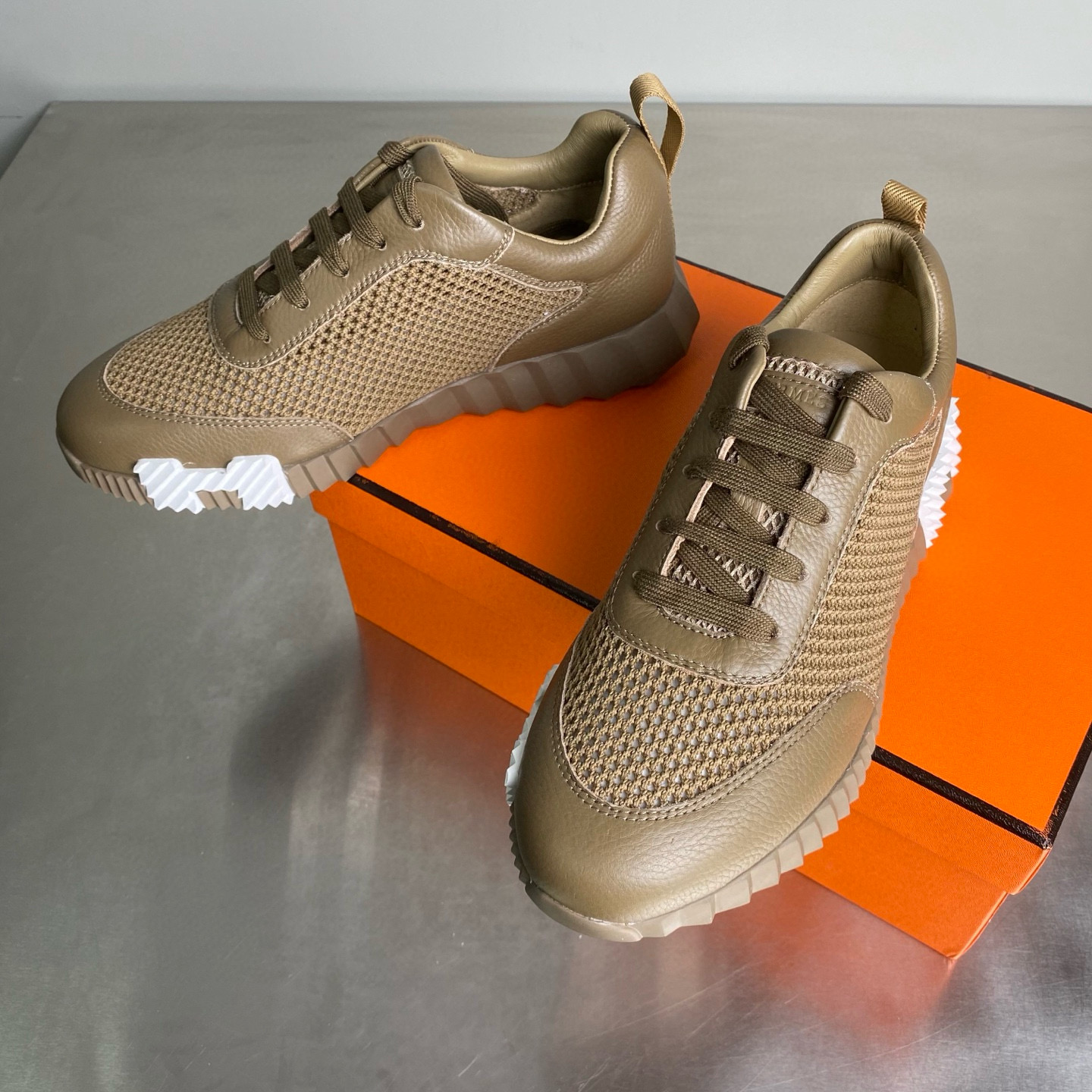 [HERMES] 에르메스 바운싱 스니커즈 남녀공용