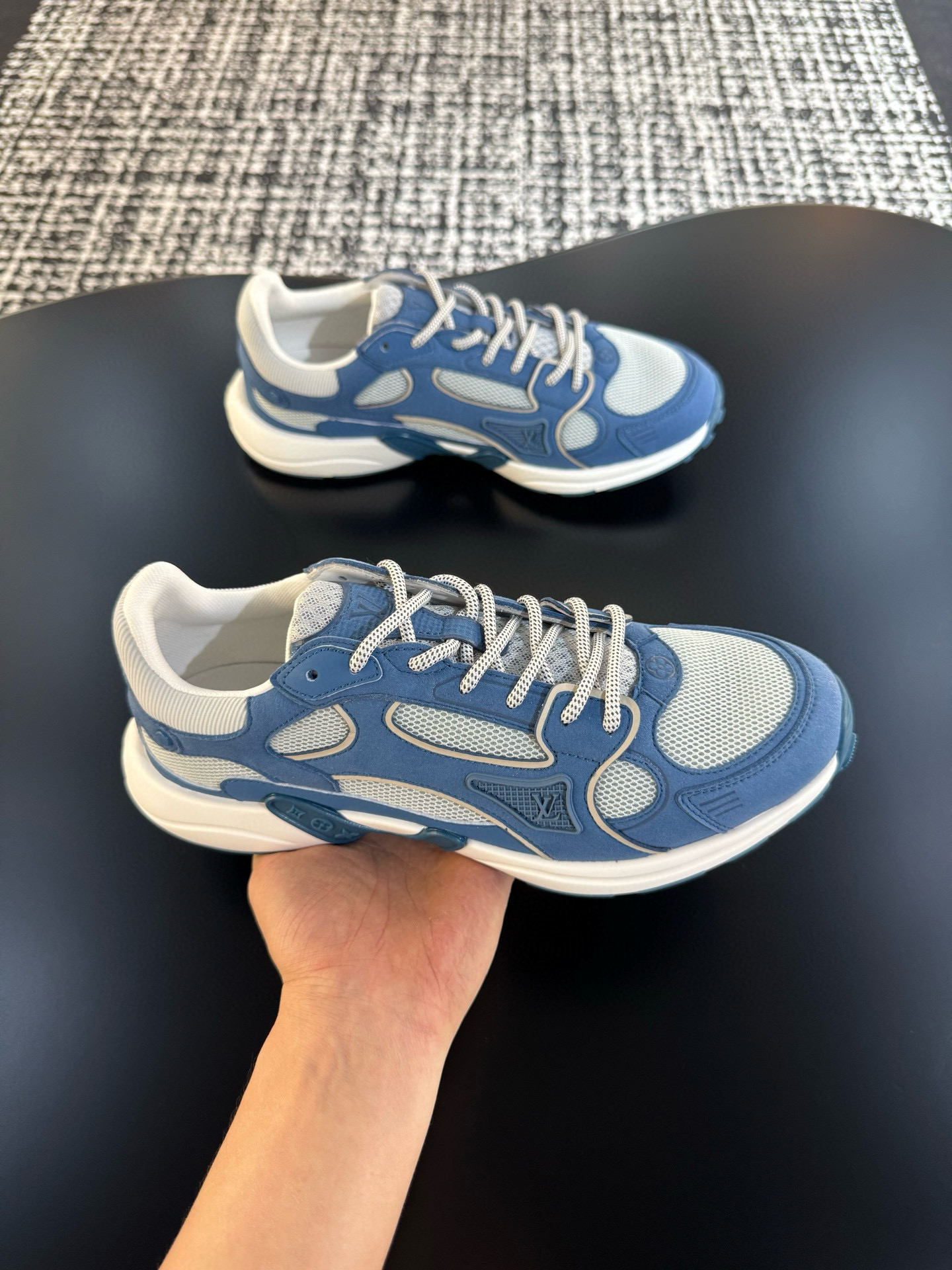 [LOUIS VUITTON] 루이비통 올림피아 스니커즈 남녀공용