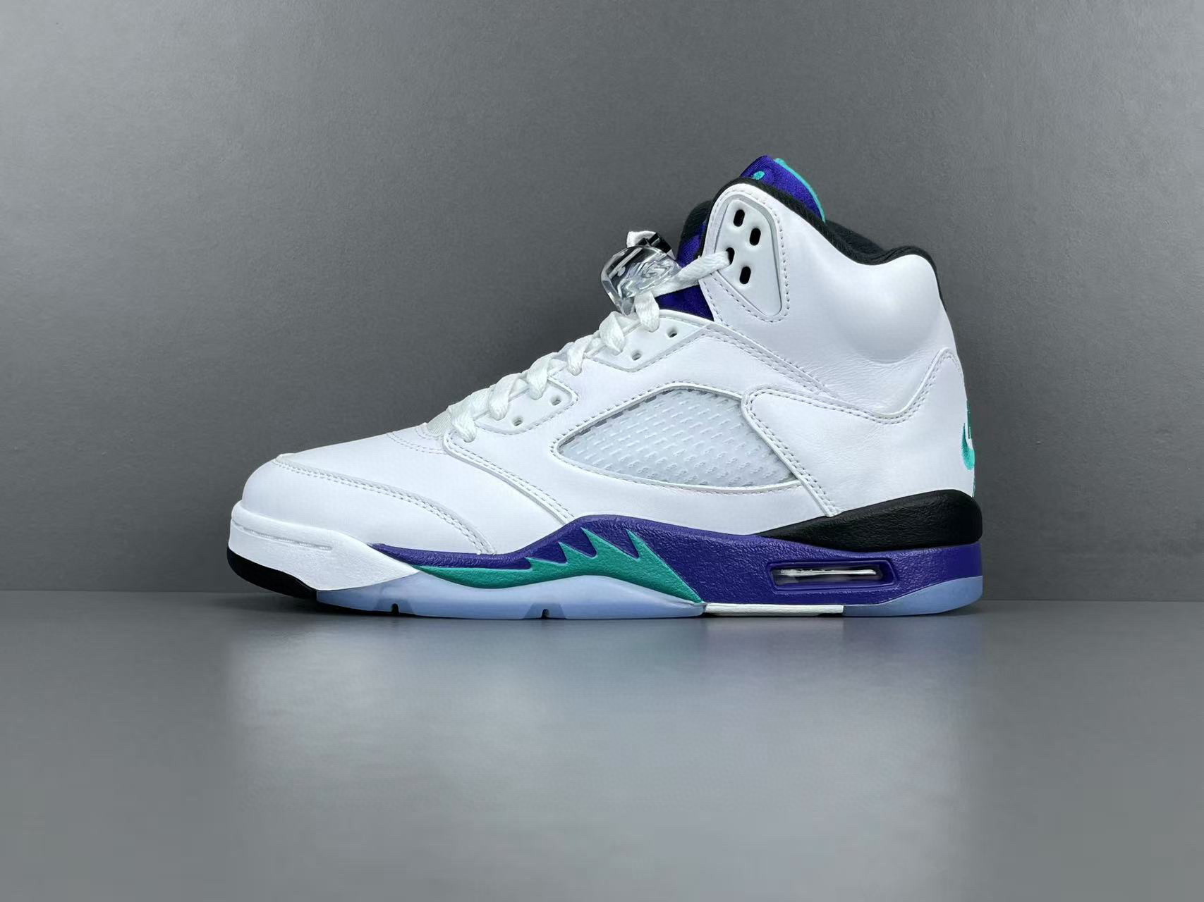 [AIR JORDAN] 에어조던5 레트로 OG 그레이프 HQ7978-100 남성용