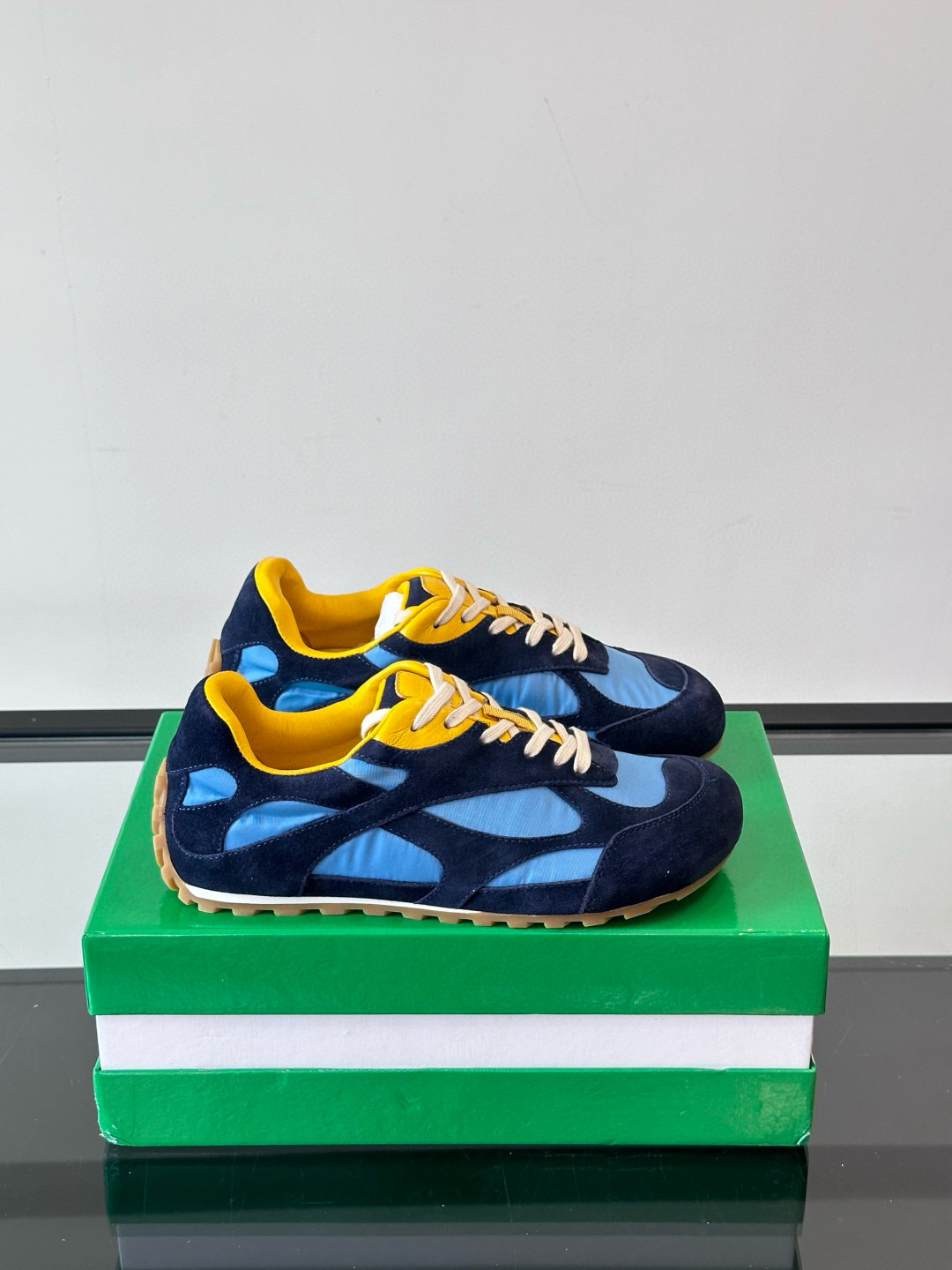 [Bottega Veneta] 보테가베네타 오르빗 스웨이드 스니커즈 남녀공용