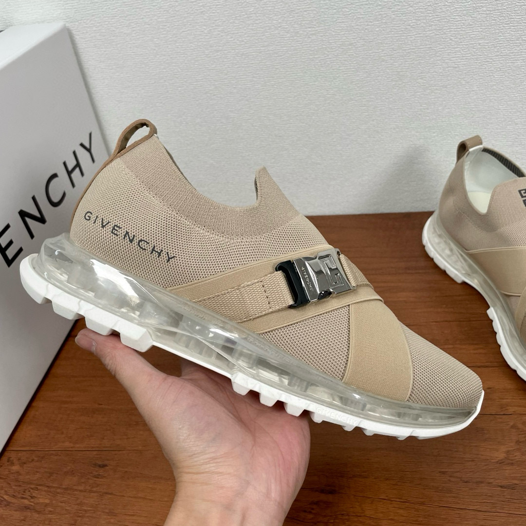 [GIVENCHY] 지방시 스펙터 러너 스니커즈 남성용