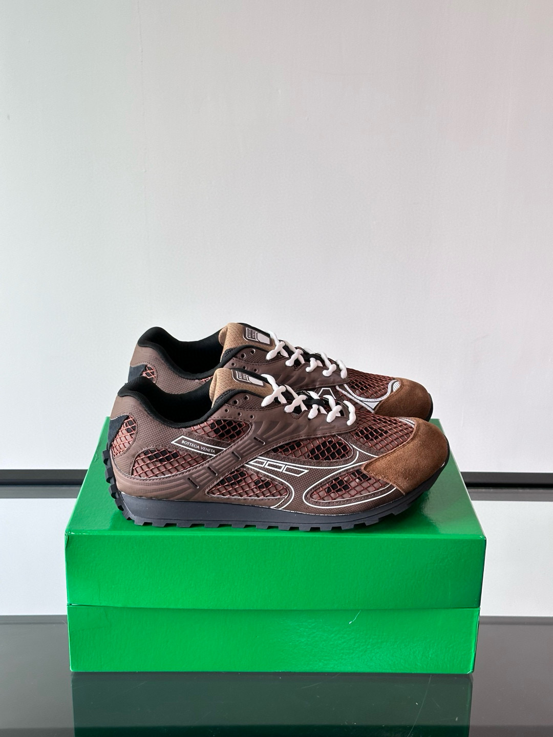[Bottega Veneta] 보테가베네타 오르빗 스웨이드 스니커즈 남녀공용