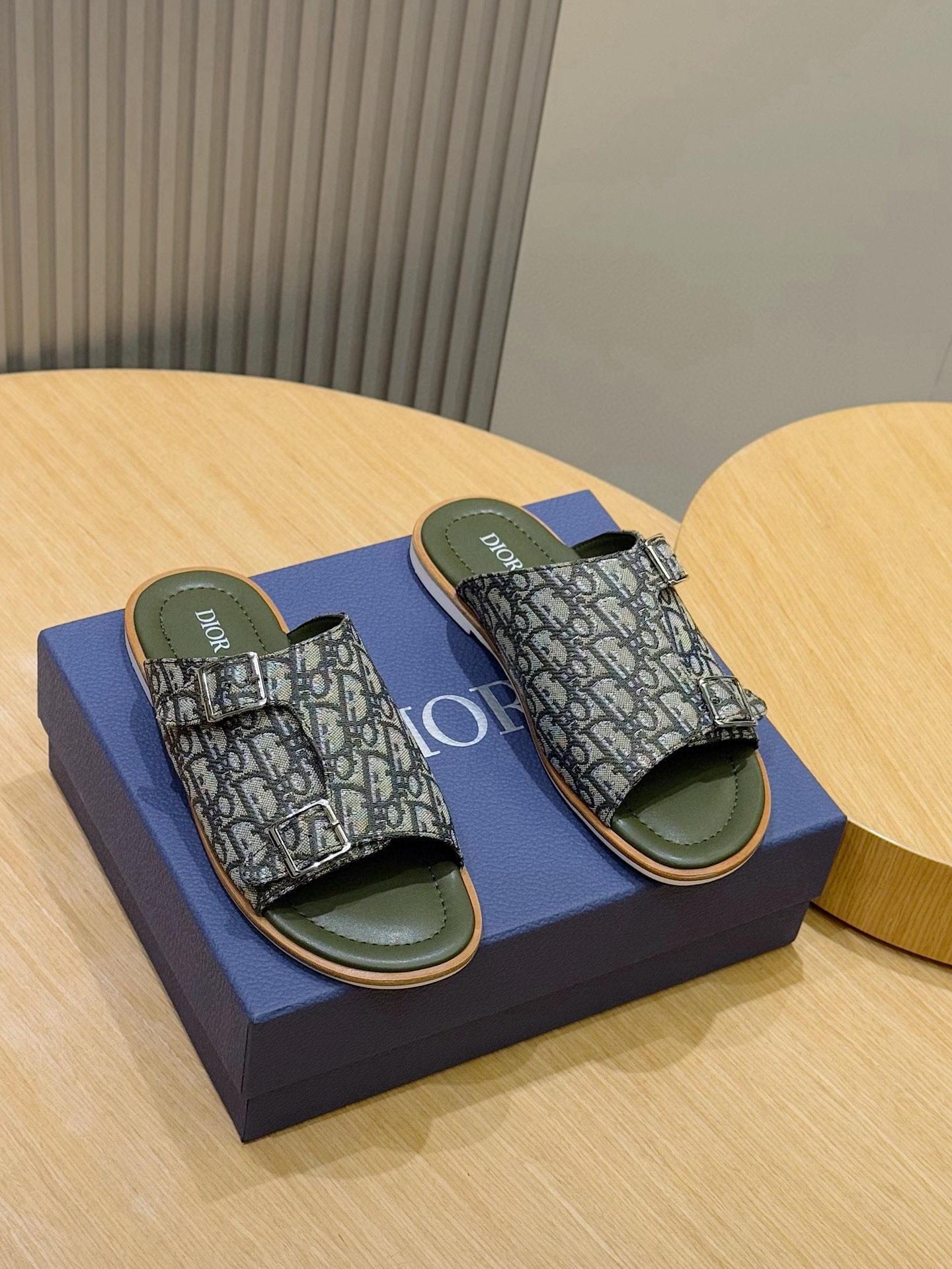 [DIOR] 디올 아쿠아 샌들 슬리퍼 남성용