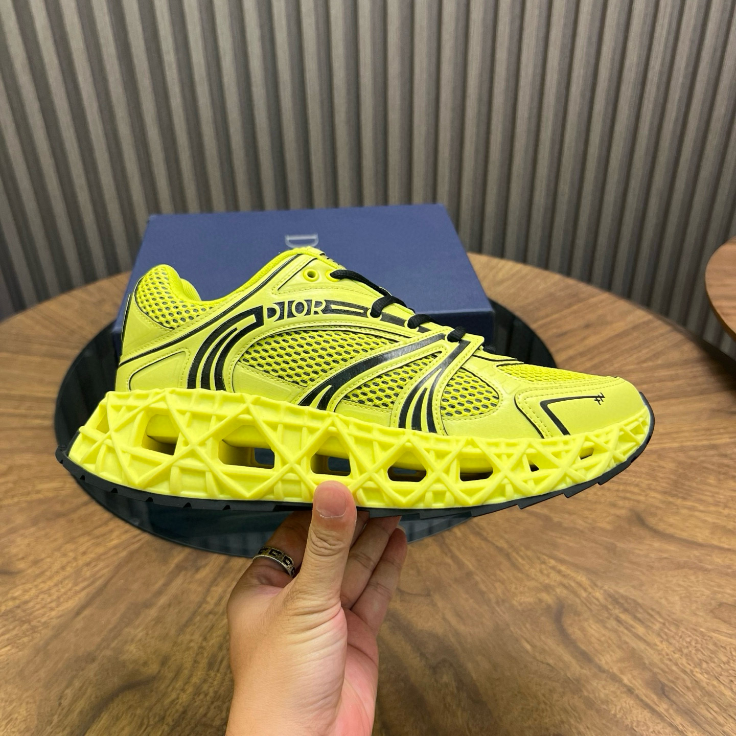 [DIOR] 디올 B35 NXT 스니커즈 남성용