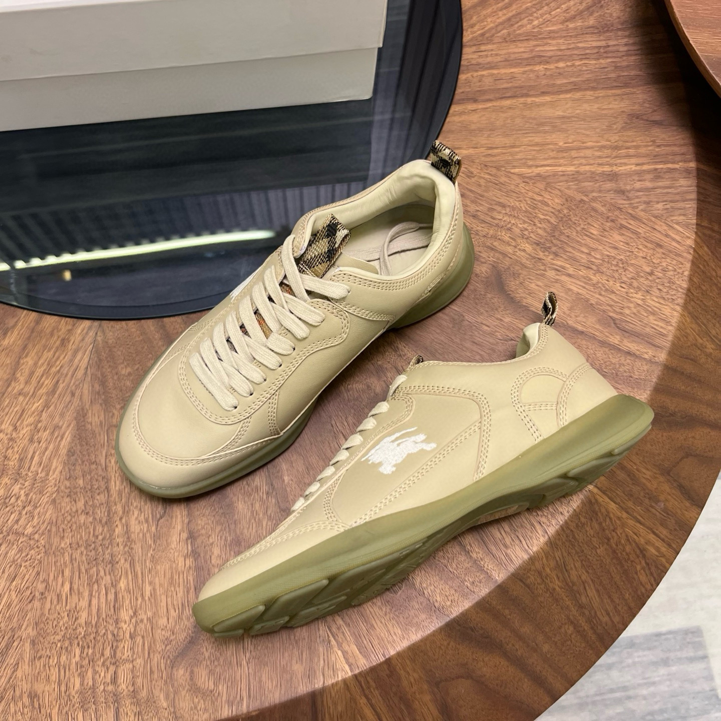 [BURBERRY] 버버리 매트릭스 스니커즈 남성용