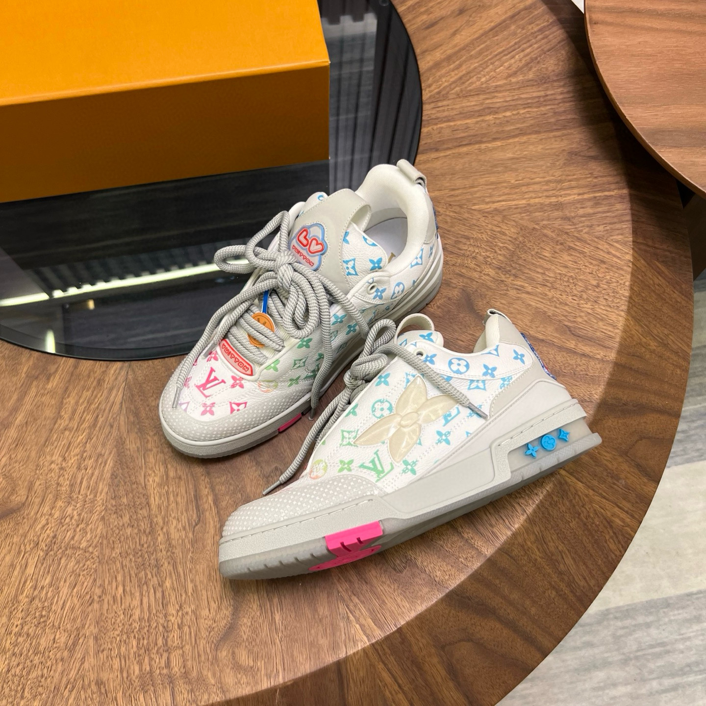 [LOUIS VUITTON] 루이비통 LV 트레이너 버질아블로 스니커즈 남녀공용