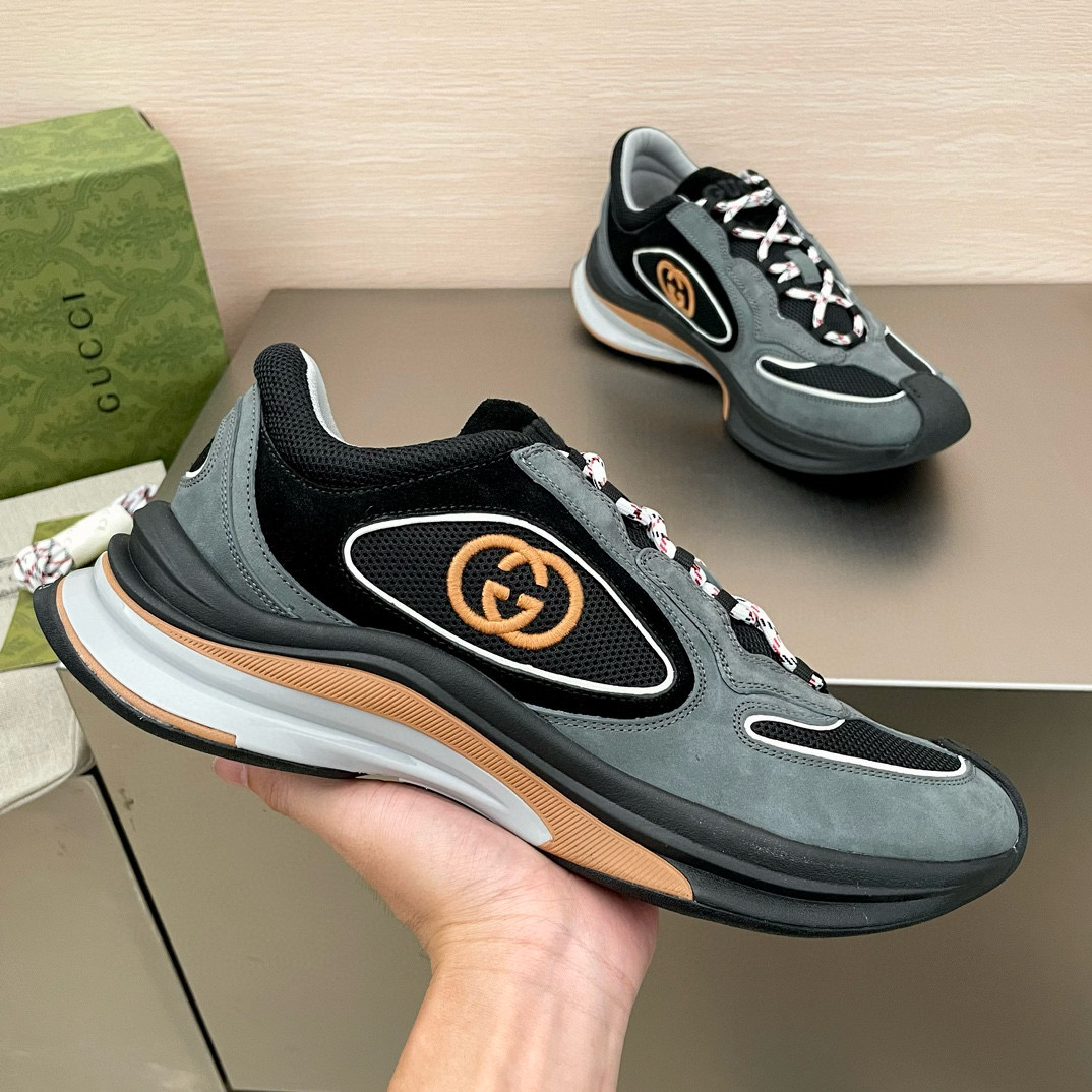 [GUCCI] 구찌 런 레더 스니커즈 남녀공용