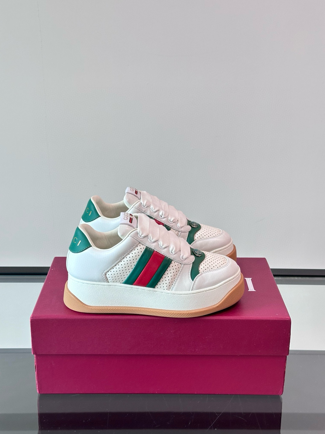 [GUCCI] 구찌 더블 스크리너 스니커즈 남녀공용