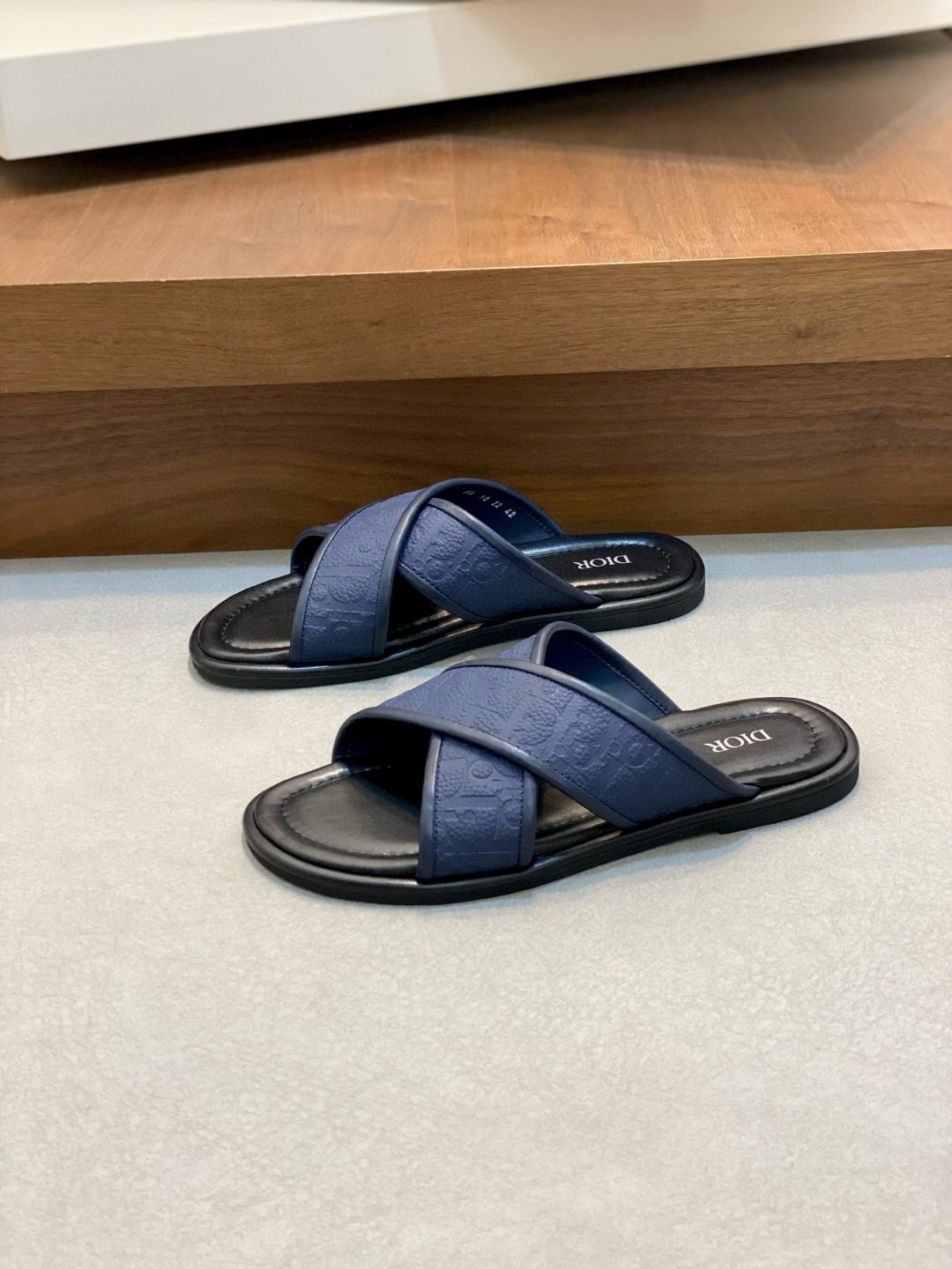 [DIOR] 디올 알리아스 샌들 슬리퍼 남성용