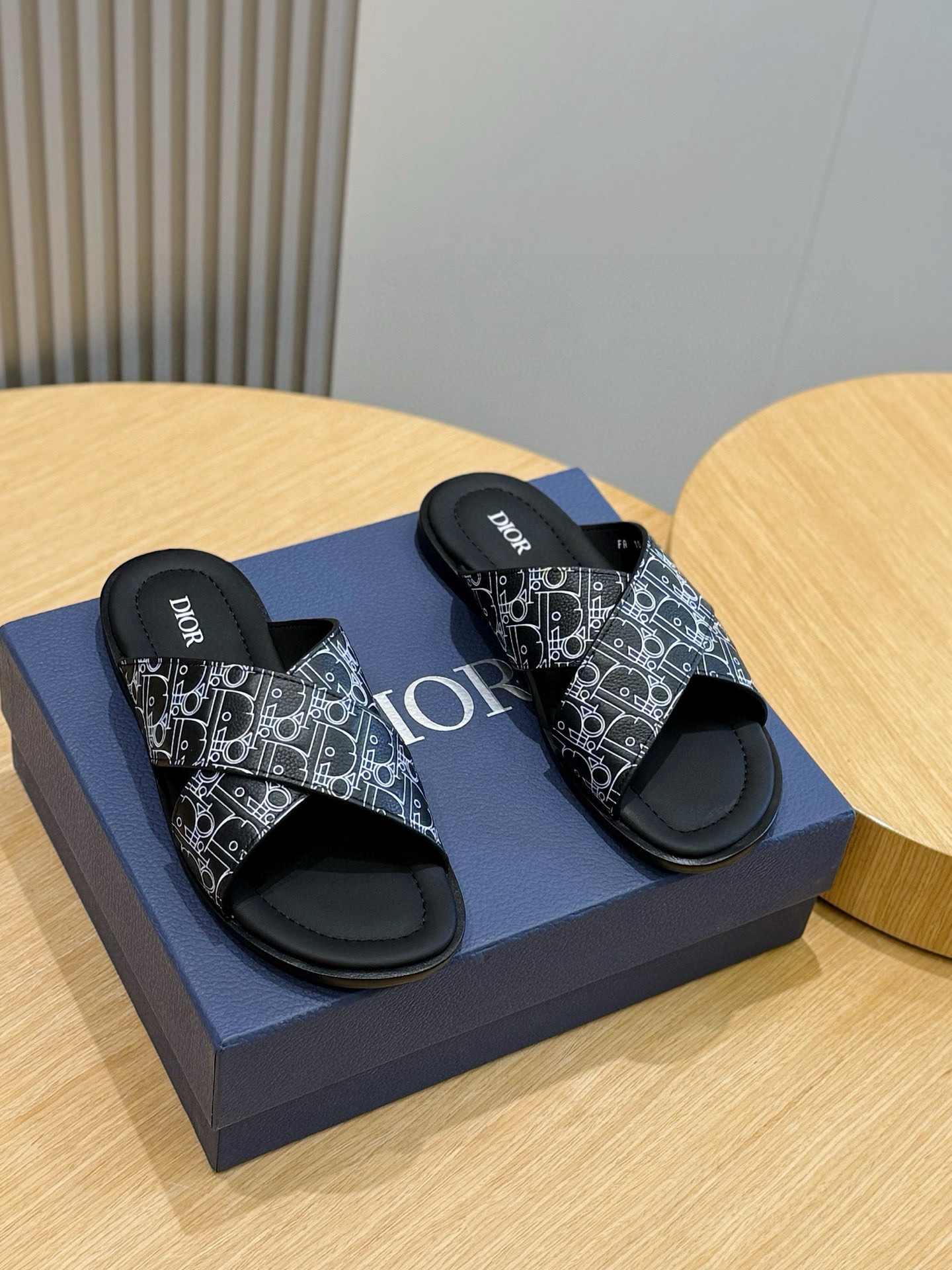 [DIOR] 디올 알리아스 샌들 슬리퍼 남성용
