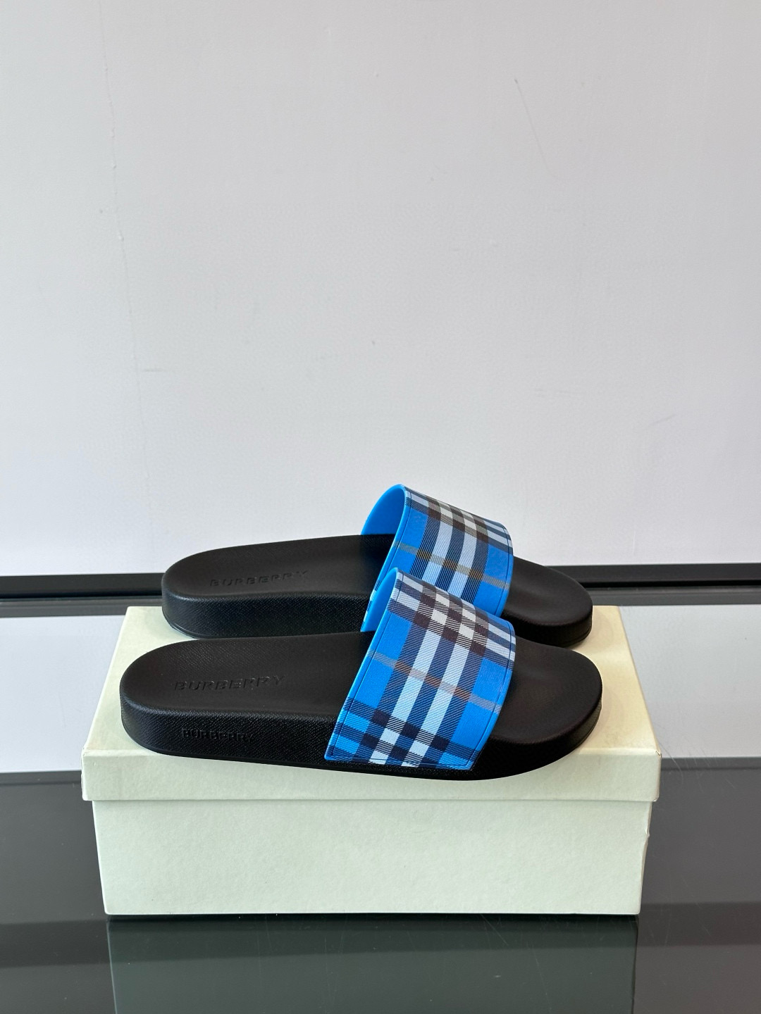 [BURBERRY] 버버리 체크 슬리퍼 남녀공용