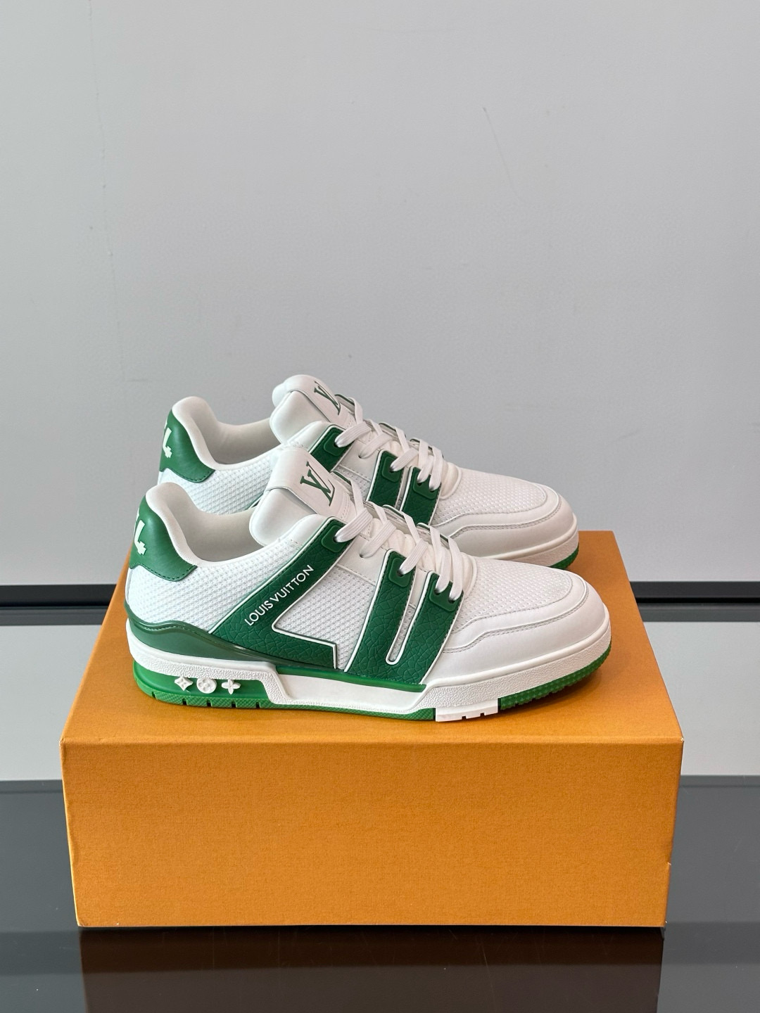 [LOUIS VUITTON] 루이비통 LV 트레이너 스니커즈 남성용