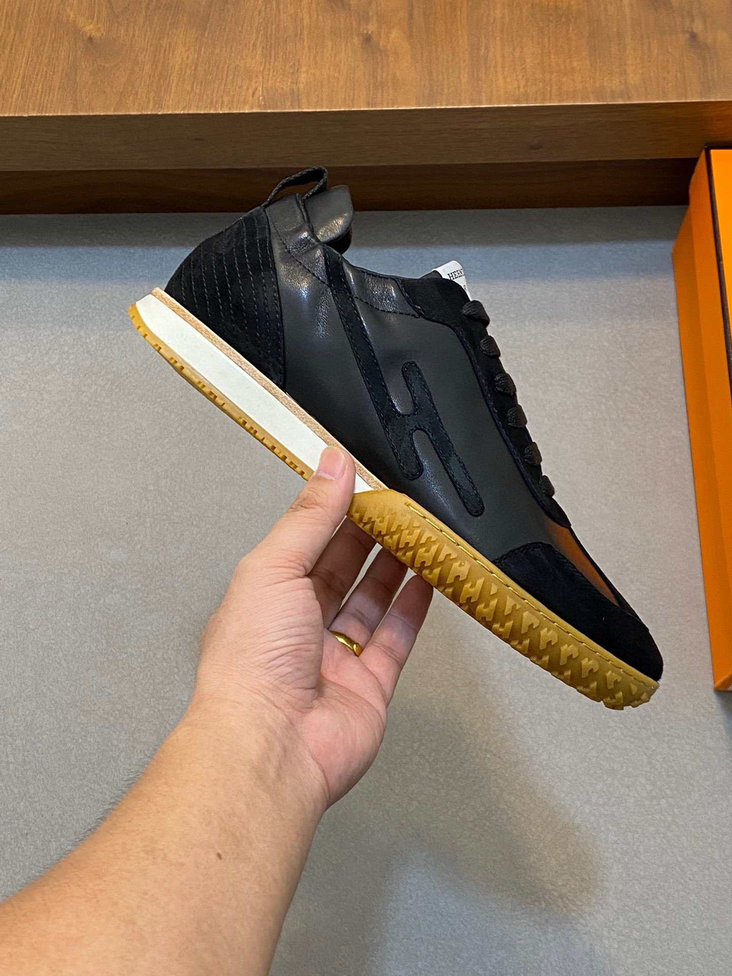 [HERMES] 에르메스 제트 JET 스니커즈 남성용