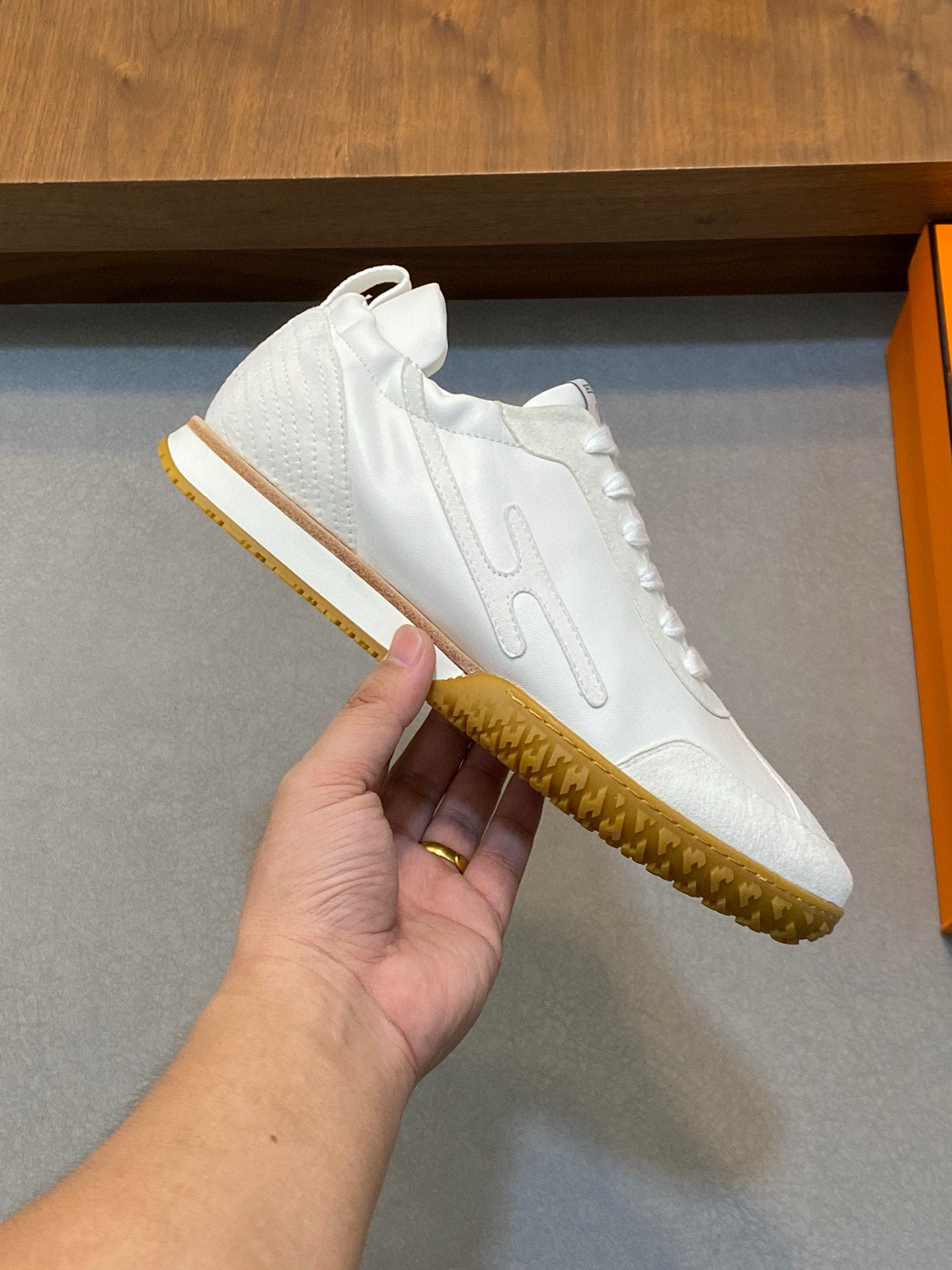 [HERMES] 에르메스 제트 JET 스니커즈 남성용