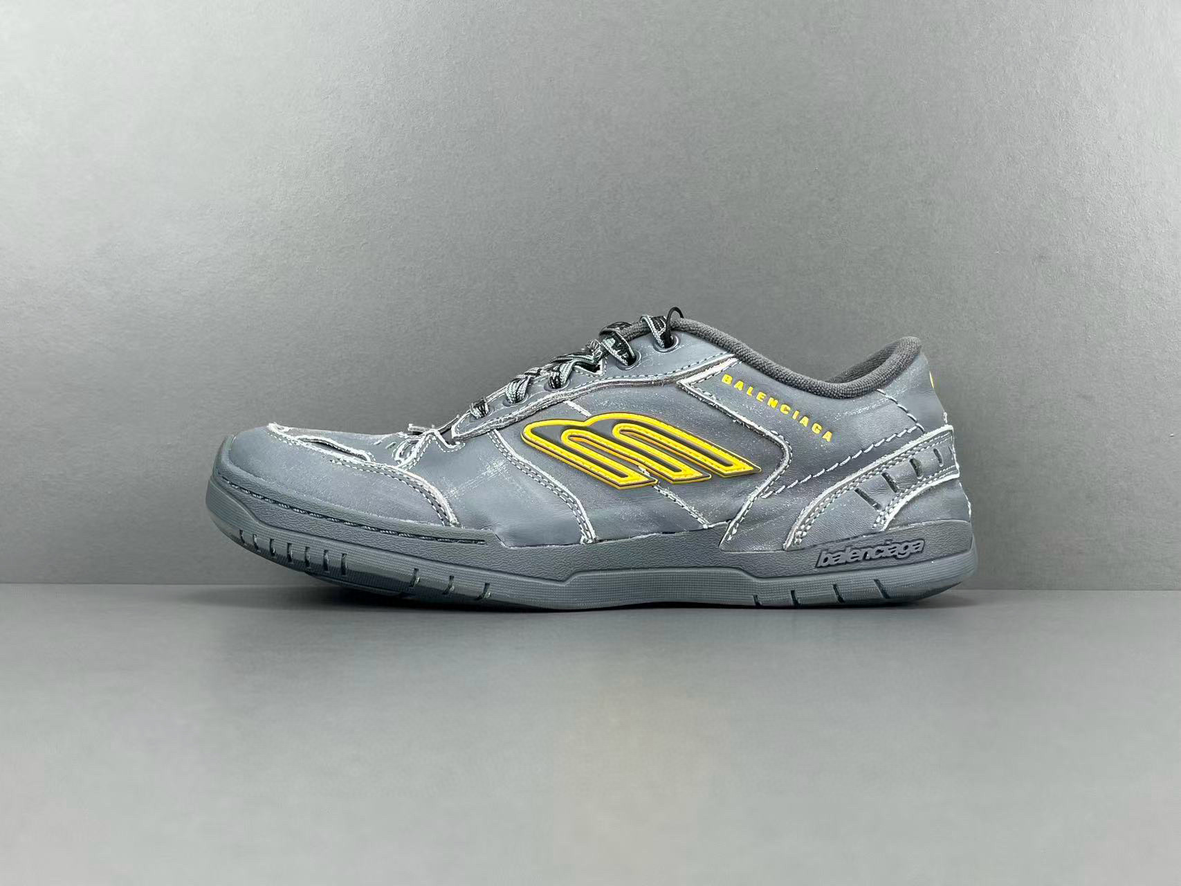 [BALENCIAGA] 발렌시아가 햄튼스 원 아웃 스니커즈 그레이 옐로우 남녀공용 (PKgod버전)
