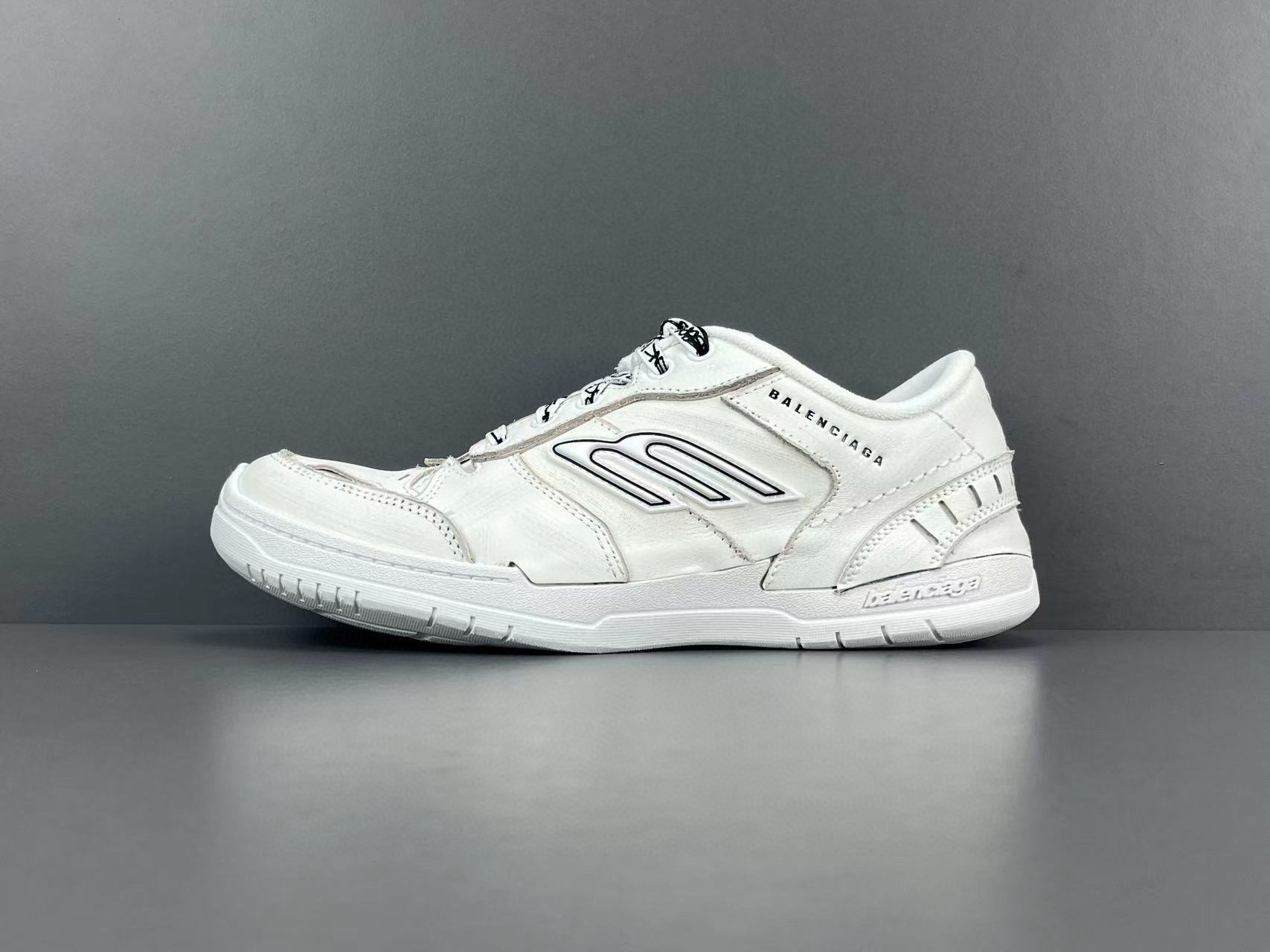 [BALENCIAGA] 발렌시아가 햄튼스 원 아웃 스니커즈 화이트 남녀공용 (PKgod버전)