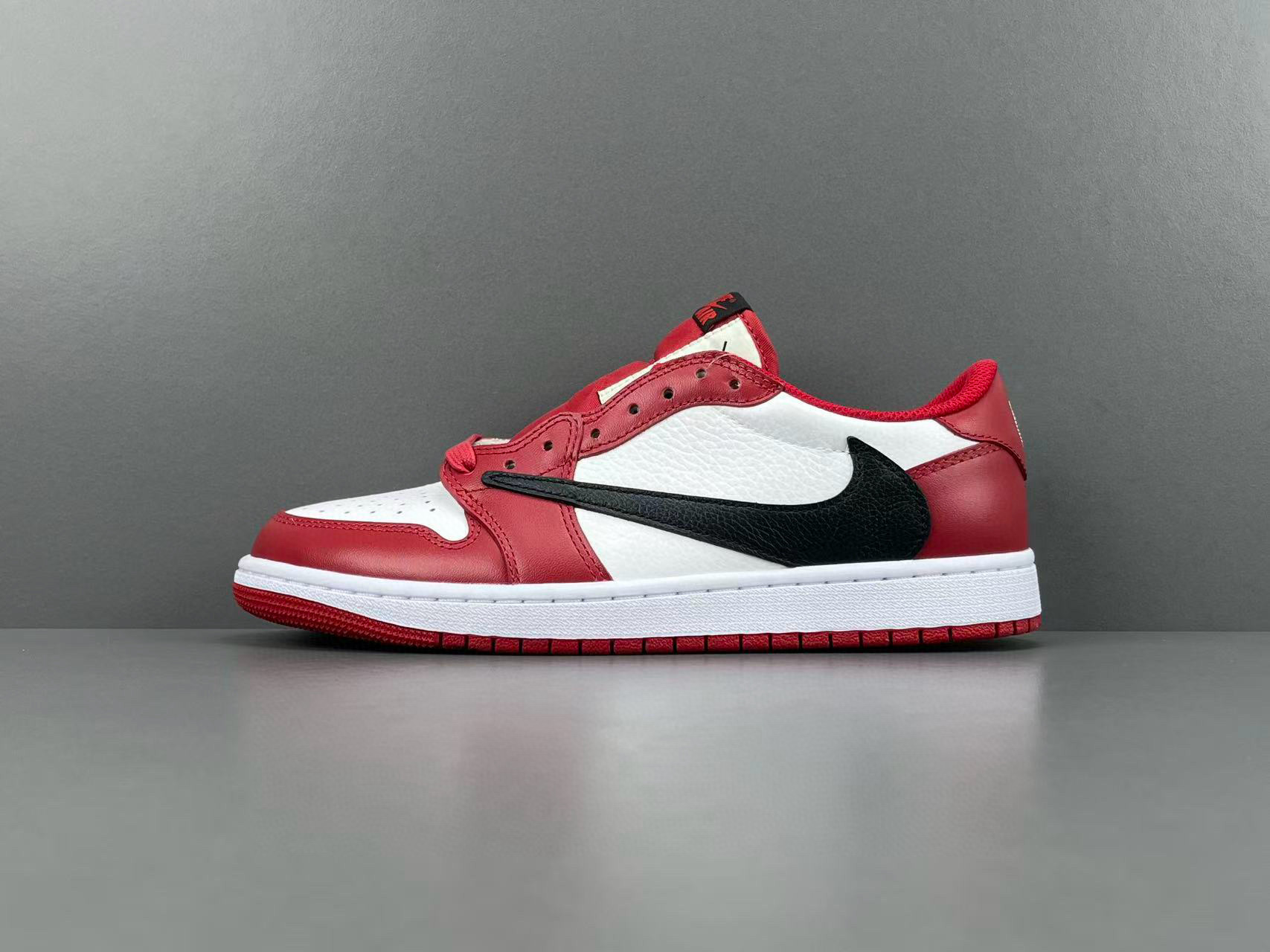 [AIR JORDAN] 트래비스 스캇 x 에어조던1 로우 OG 시카고 DM7866-101 남녀공용 (X공장)