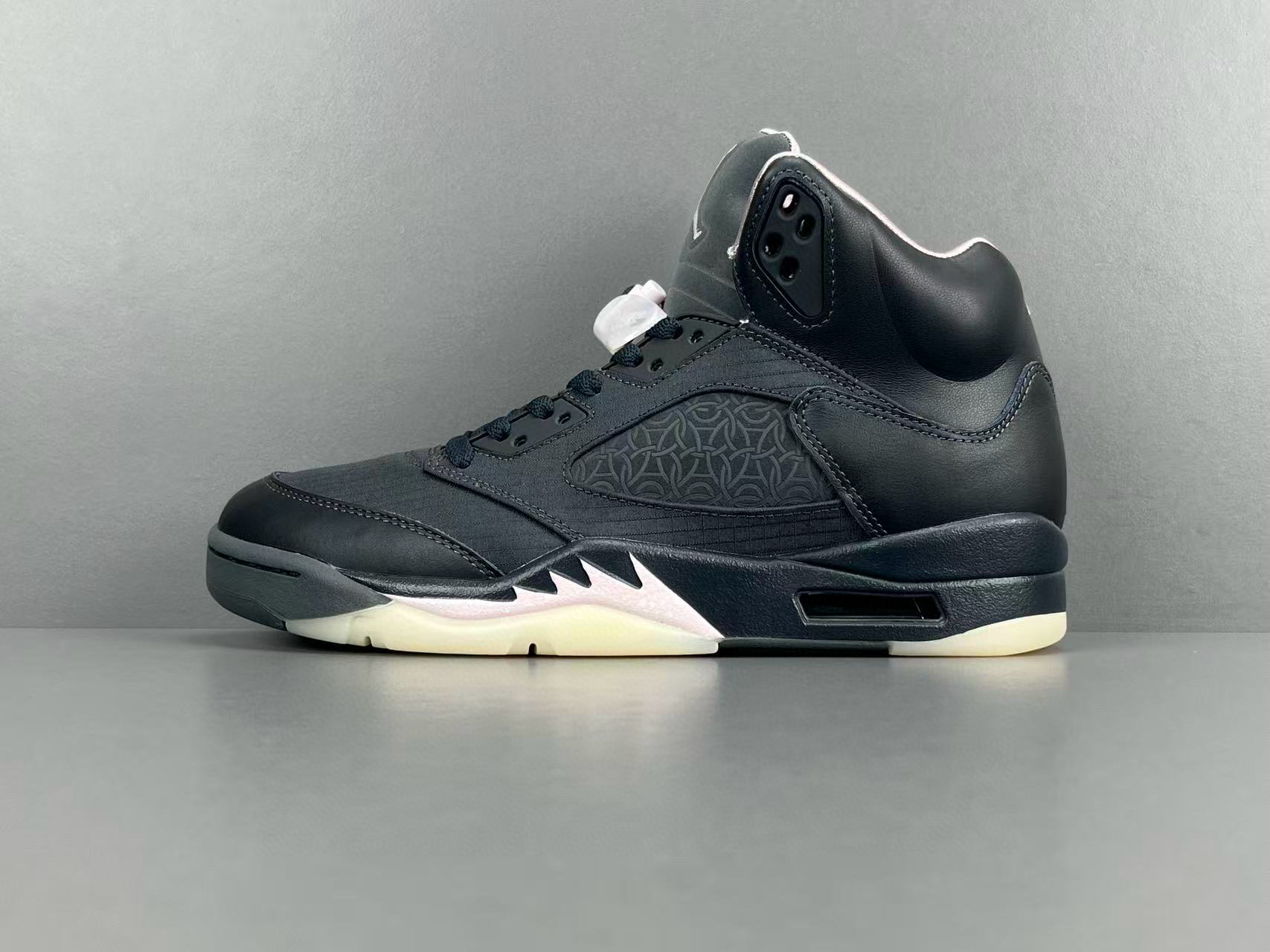 [AIR JORDAN] 파리 생제르맹 x 에어조던5 레트로 오프 느와르 HQ3004-001 남성용 (OG공장)