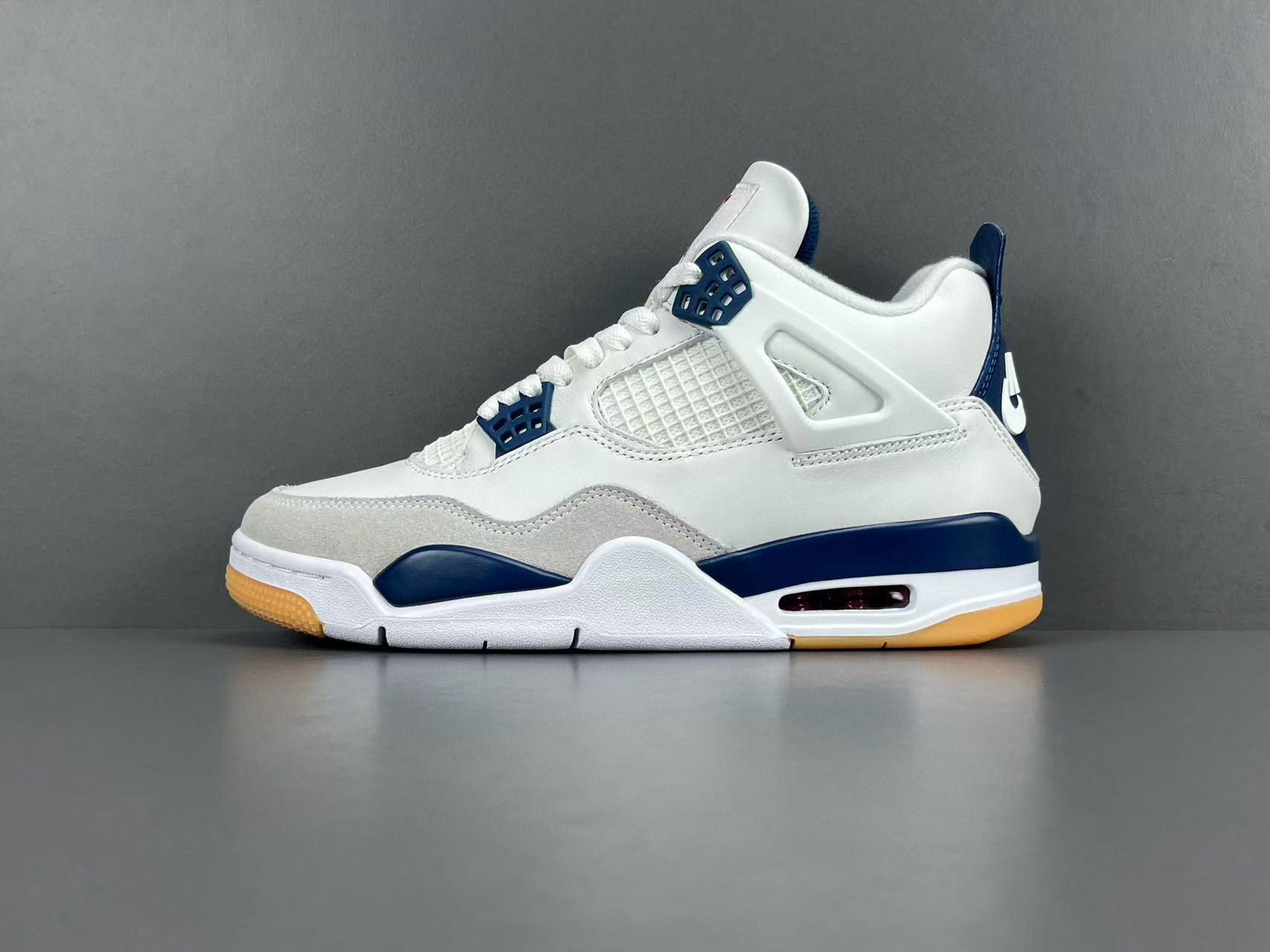 [AIR JORDAN] 에어조던4 X 나이키 SB 서밋 화이트 네이비 DR5415-100 남성용 (X공장)