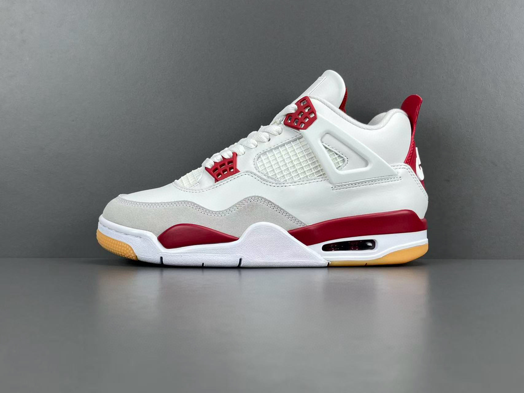 [AIR JORDAN] 에어조던4 X 나이키 SB 바시티 레드 DR5415-106 남성용 (X공장)