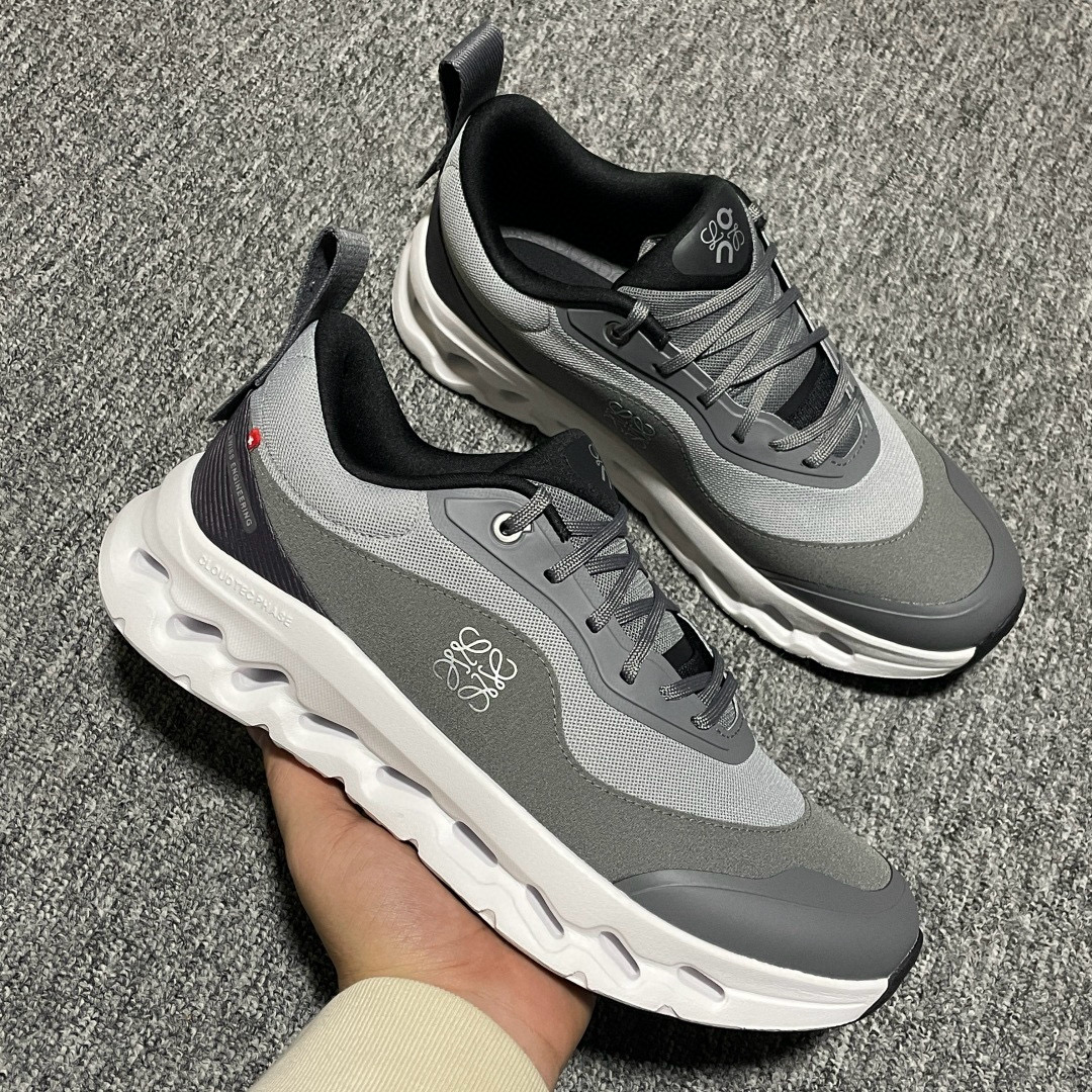 [On Running] 온 러닝 x 로에베 클라우드틸트 2.0 남녀공용