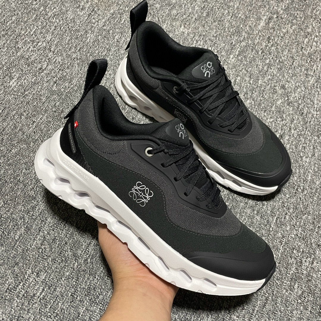 [On Running] 온 러닝 x 로에베 클라우드틸트 2.0 남녀공용