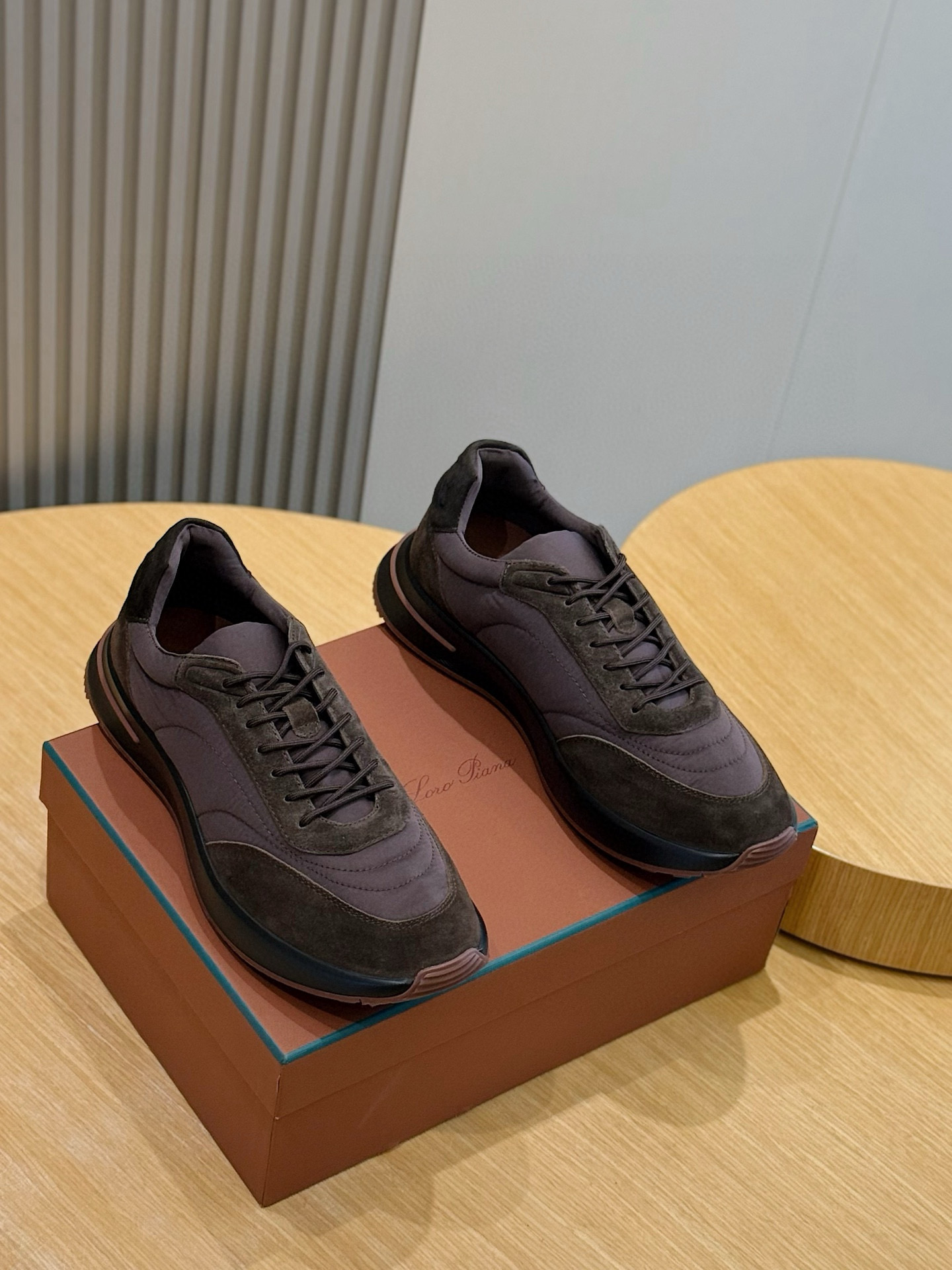 [Loro Piana] 로로피아나 위크앤드 워크 스니커즈 남성용