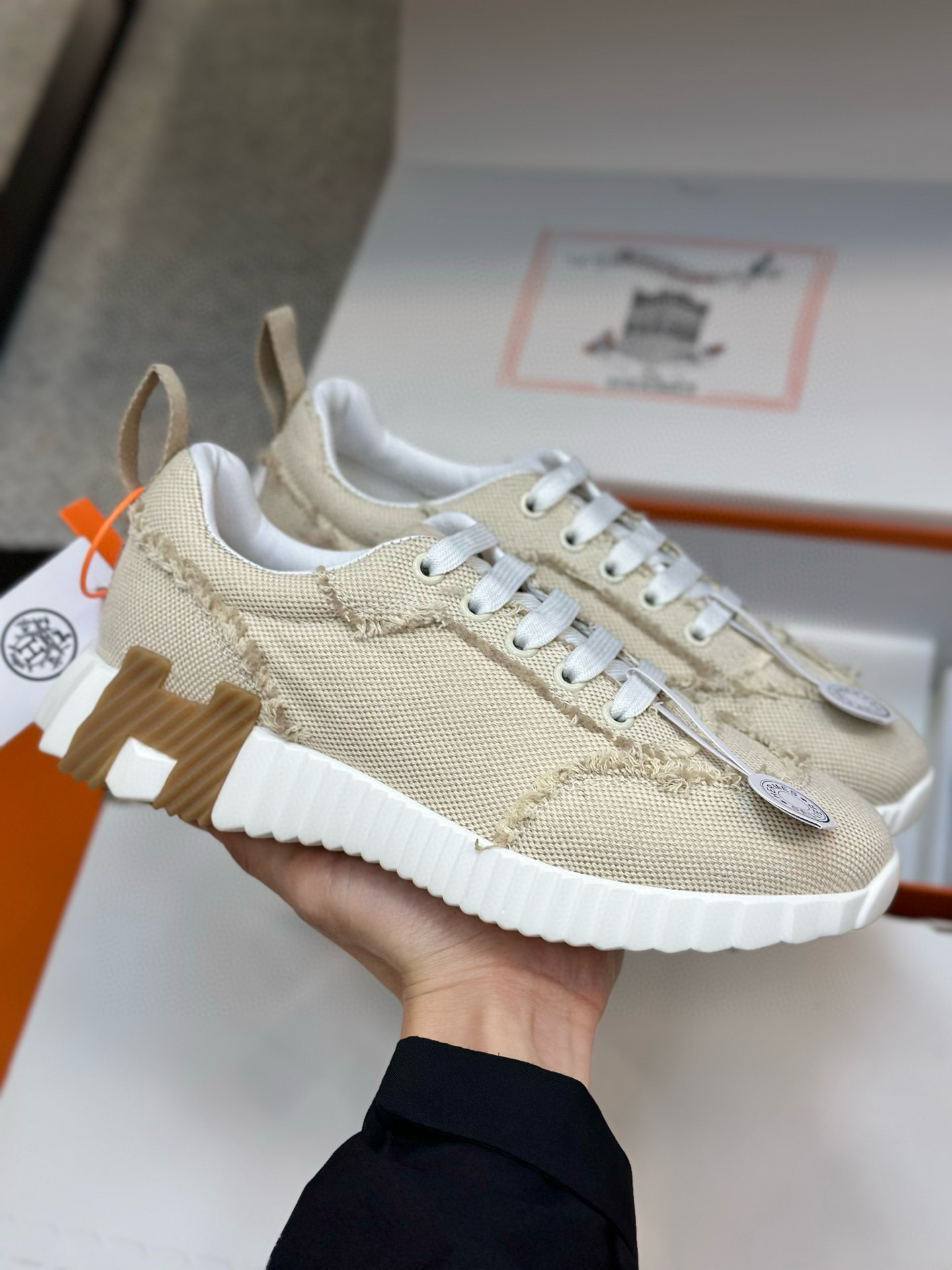 [HERMES] 에르메스 바운싱 스니커즈 남녀공용