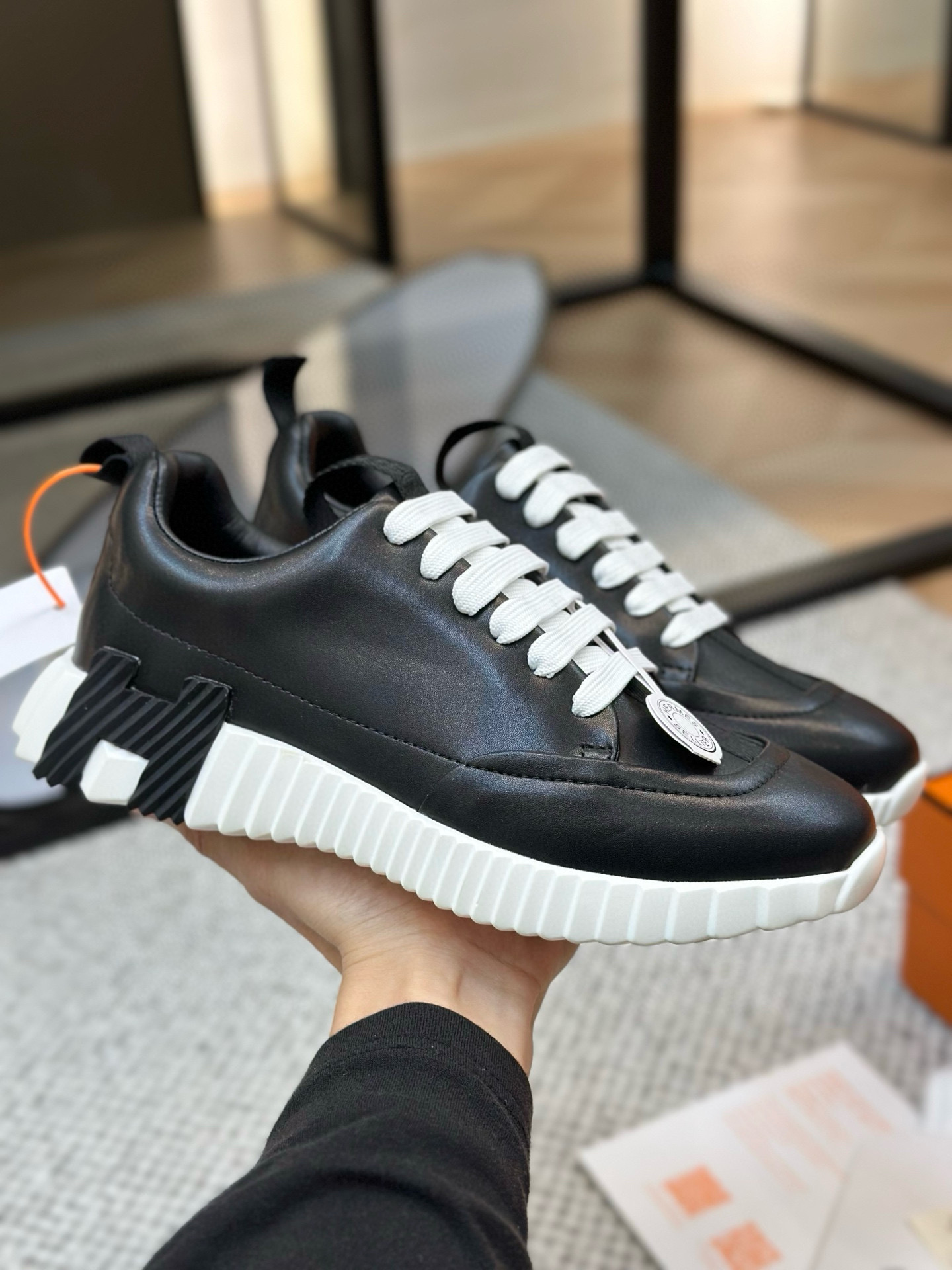 [HERMES] 에르메스 바운싱 스니커즈 남녀공용