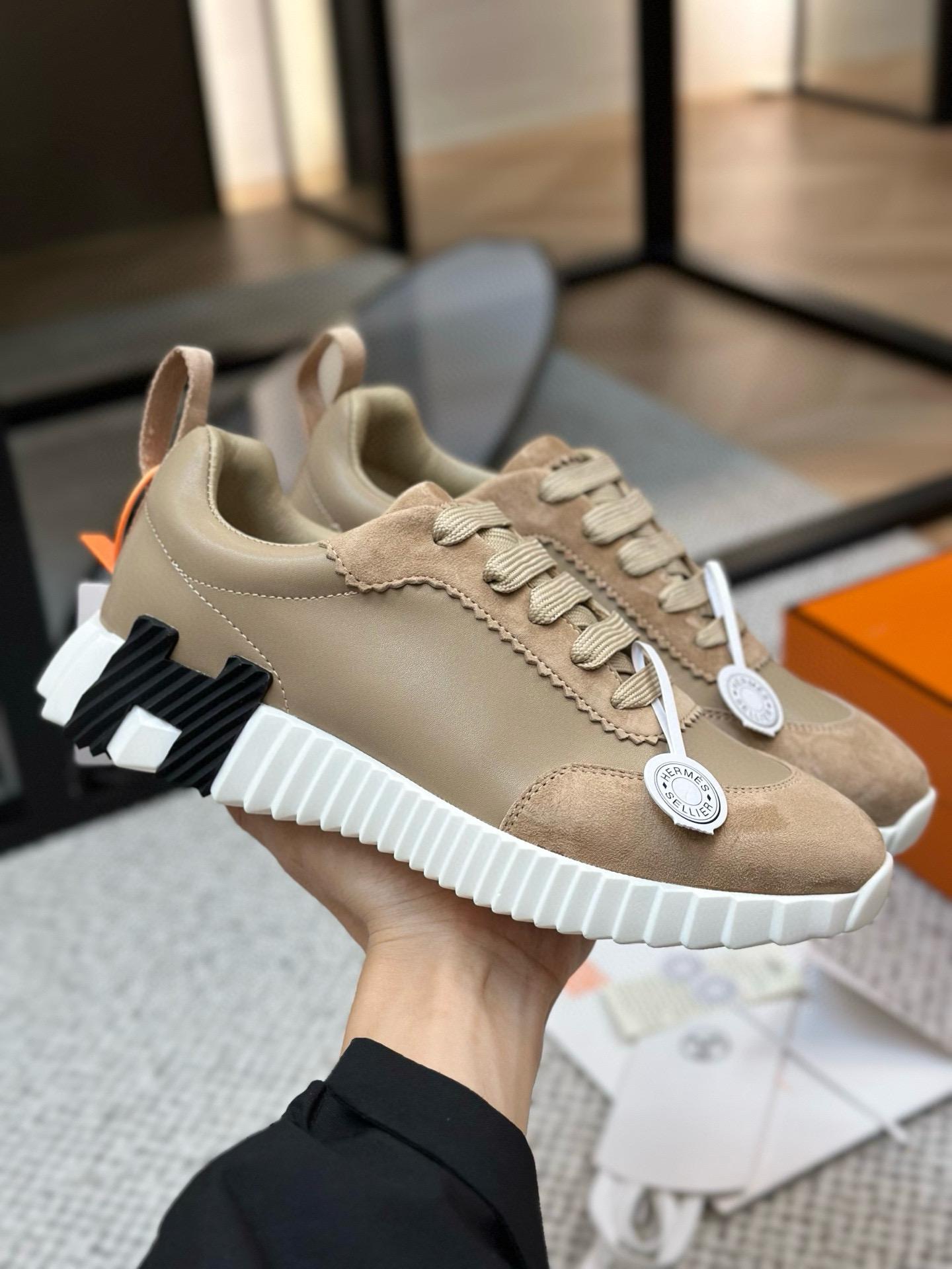 [HERMES] 에르메스 바운싱 스니커즈 남녀공용