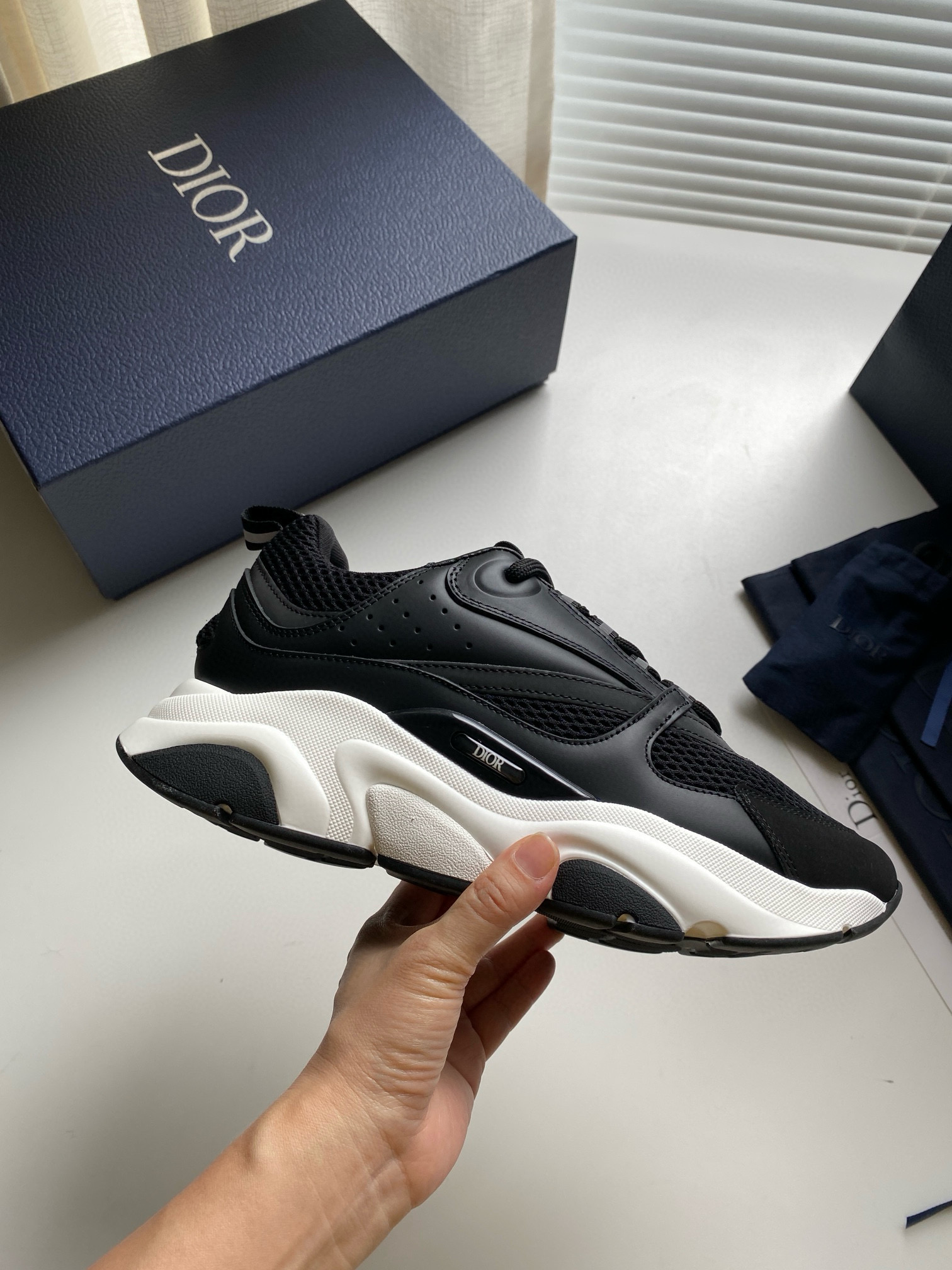 [DIOR] 디올 B22 스니커즈 남성용