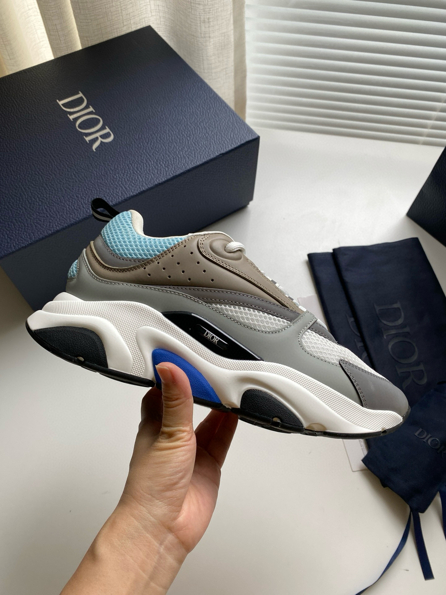 [DIOR] 디올 B22 스니커즈 남성용