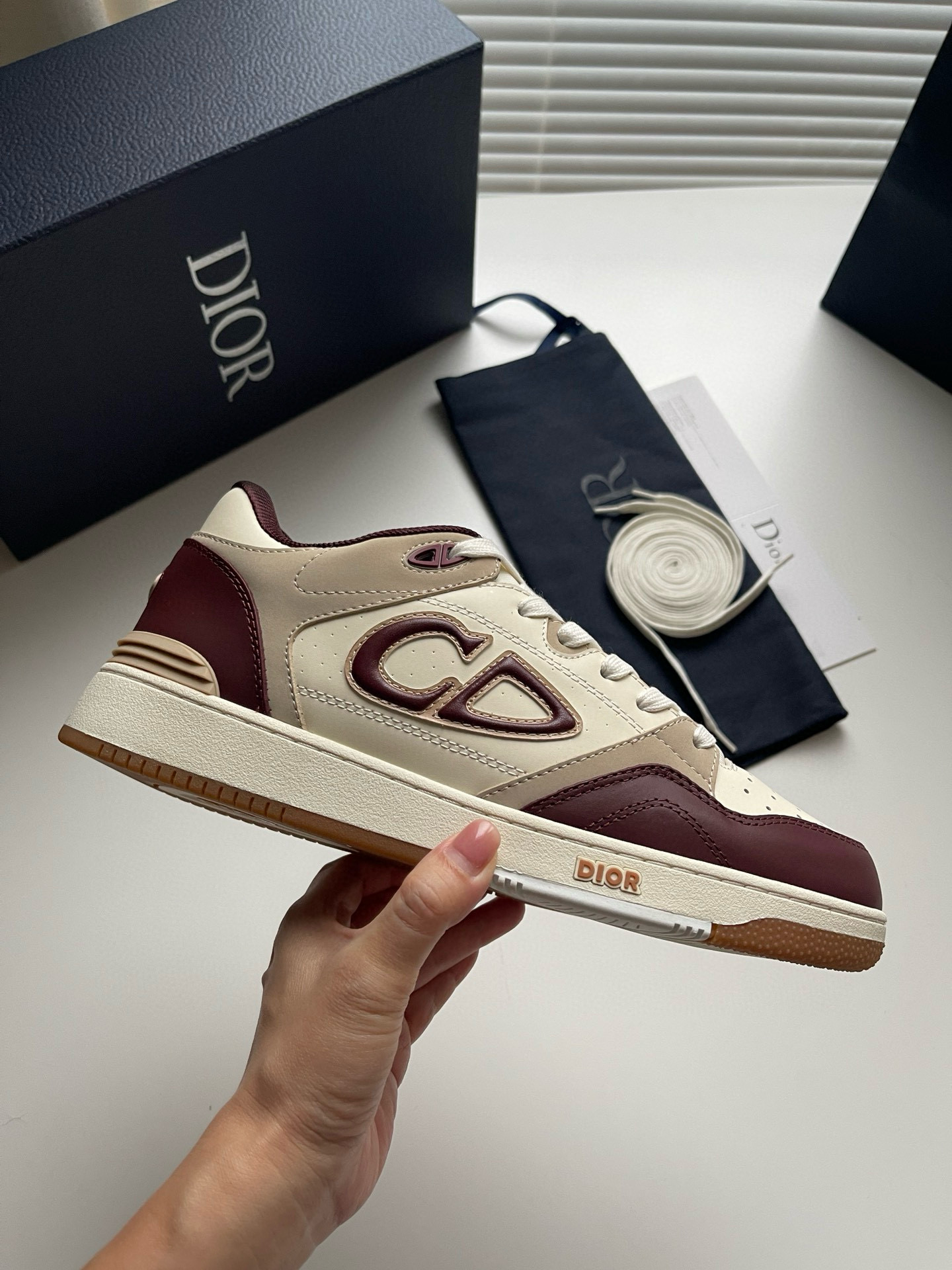 [DIOR] 디올 B57 로우탑 스니커즈 남녀공용