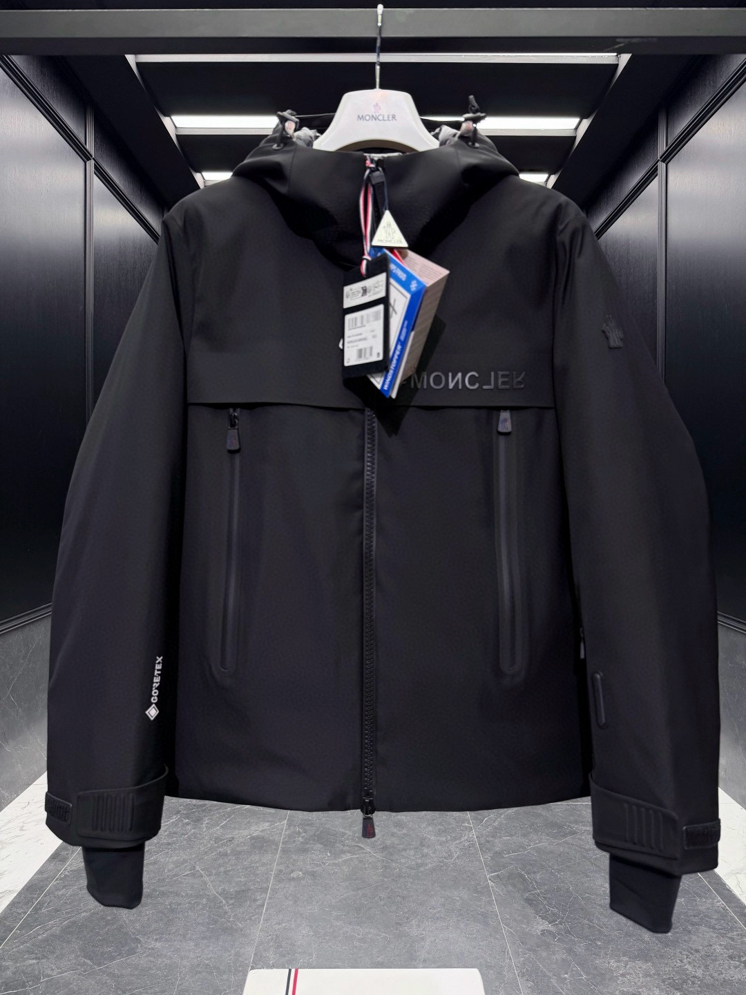 [MONCLER] 몽클레어 그르노블 GRENOBLE 고어텍스 패딩 남성용