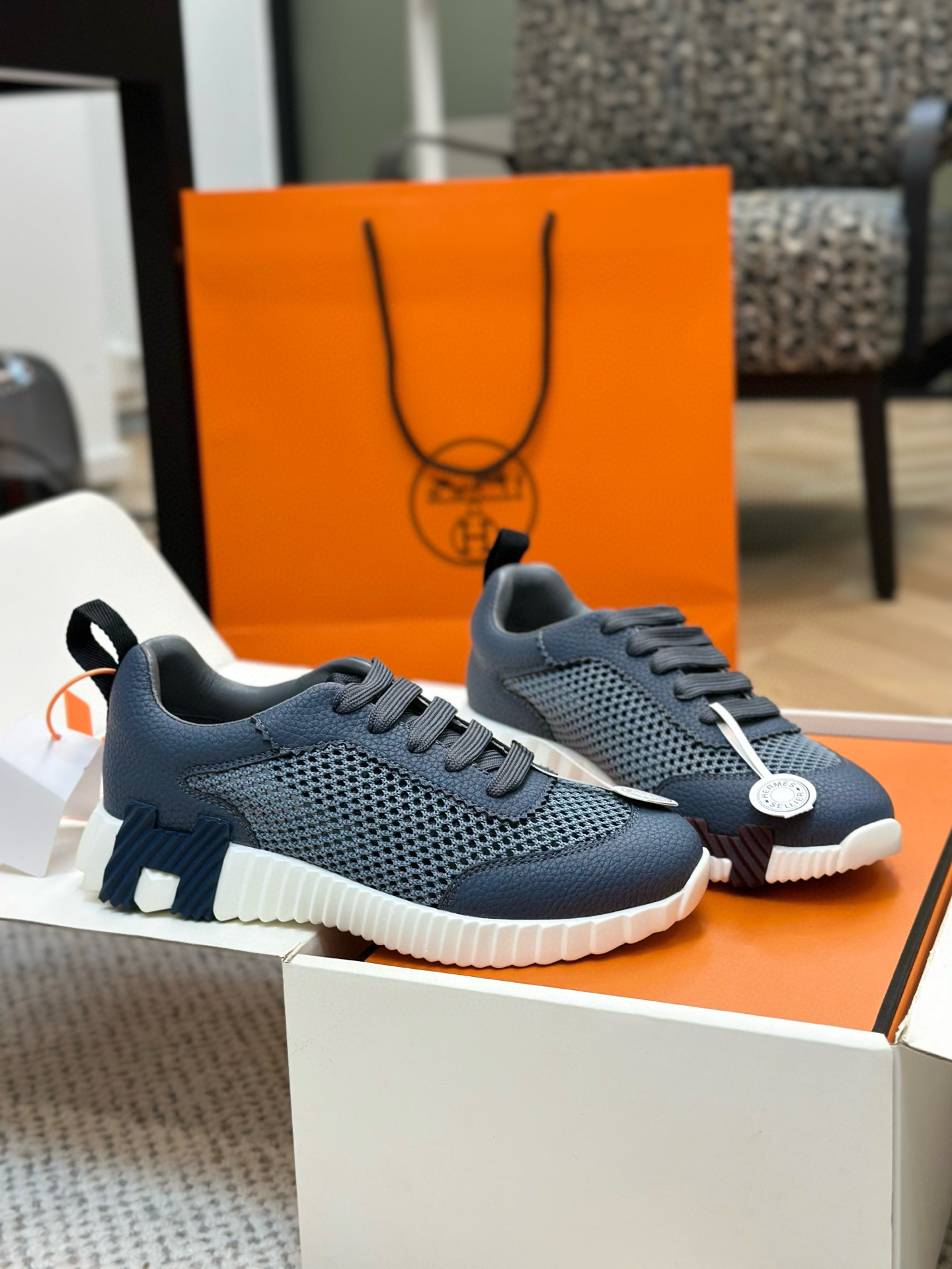 [HERMES] 에르메스 바운싱 스니커즈 남녀공용