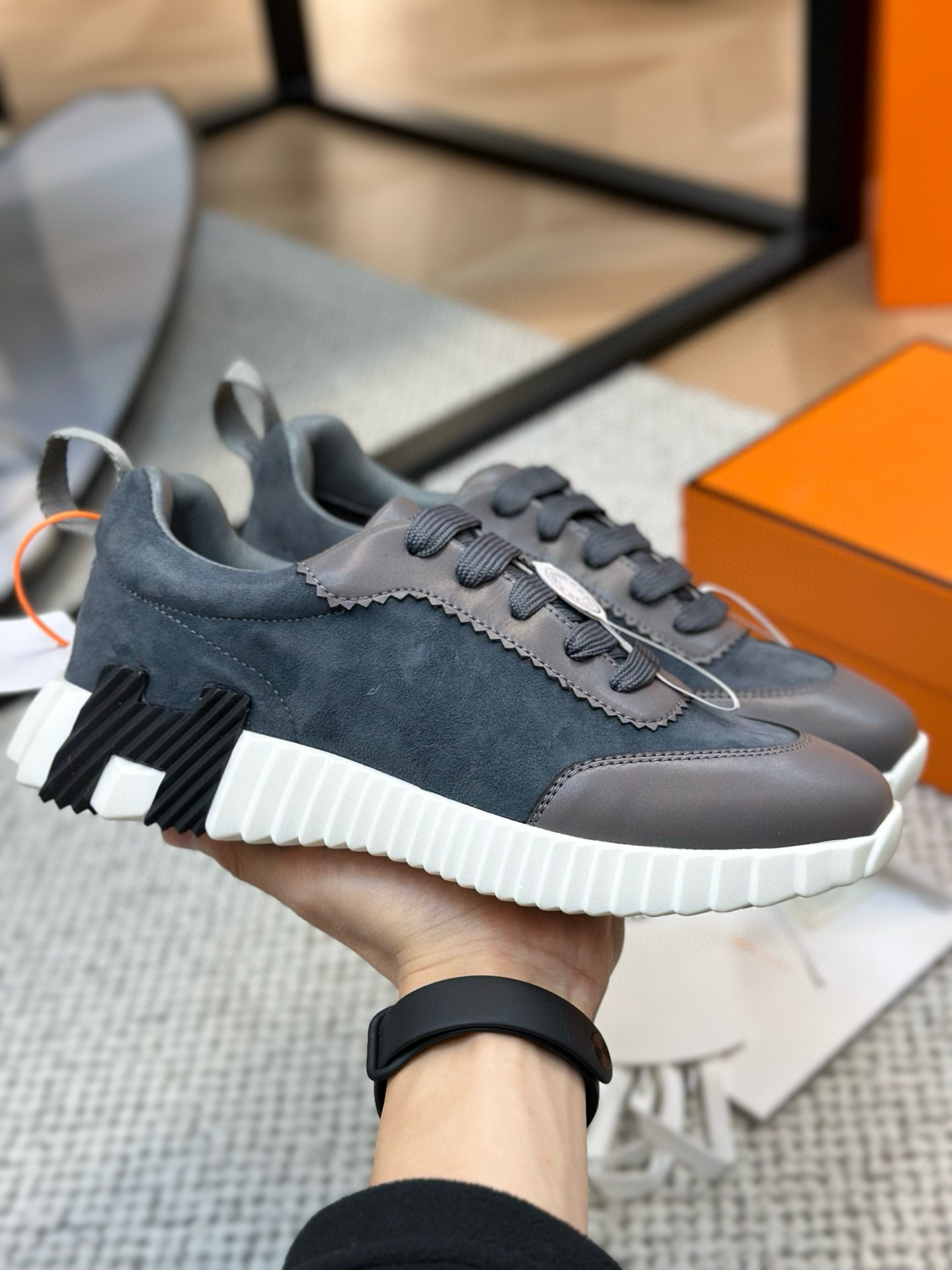 [HERMES] 에르메스 바운싱 스니커즈 남녀공용