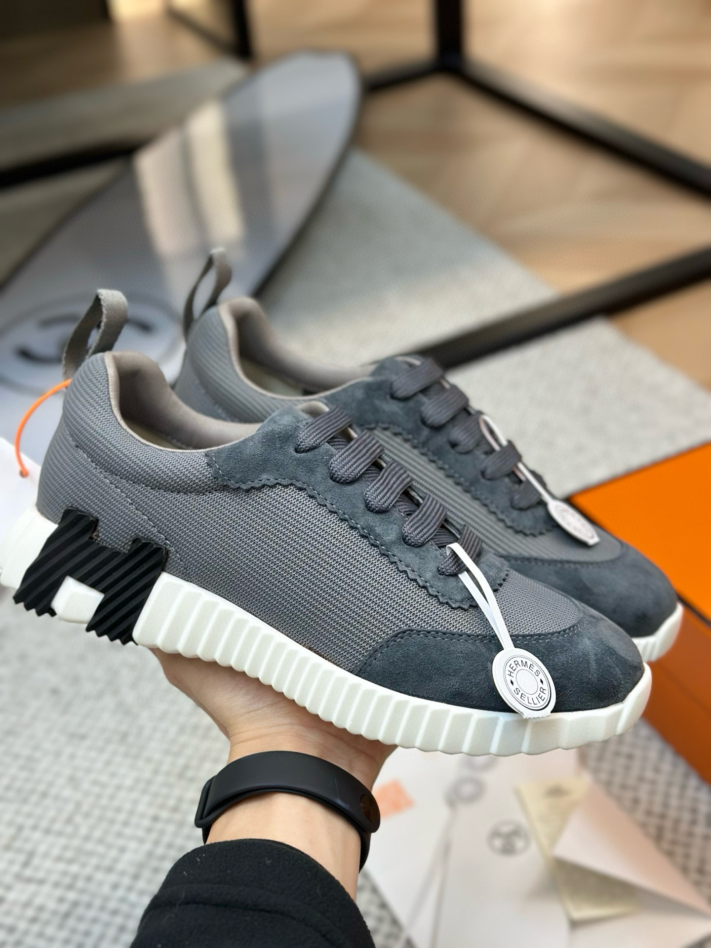 [HERMES] 에르메스 바운싱 스니커즈 남녀공용