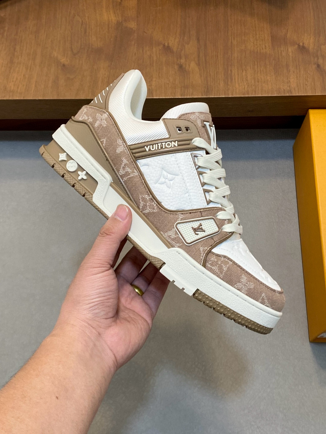 [LOUIS VUITTON] 루이비통 LV 트레이너 스니커즈 남성용