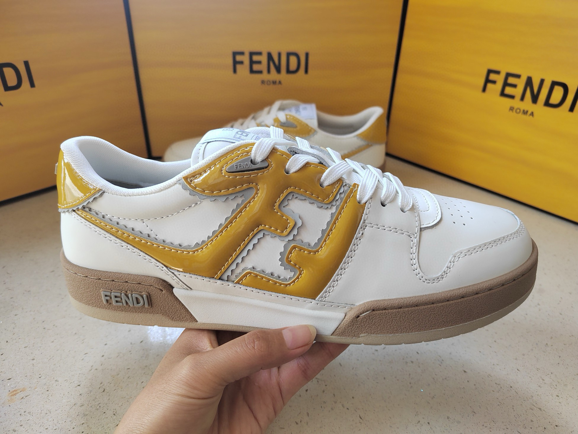 [FENDI] 펜디 매치 스니커즈 남녀공용