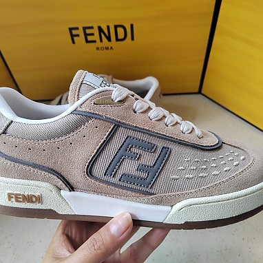 [FENDI] 펜디 매치 스니커즈 남녀공용