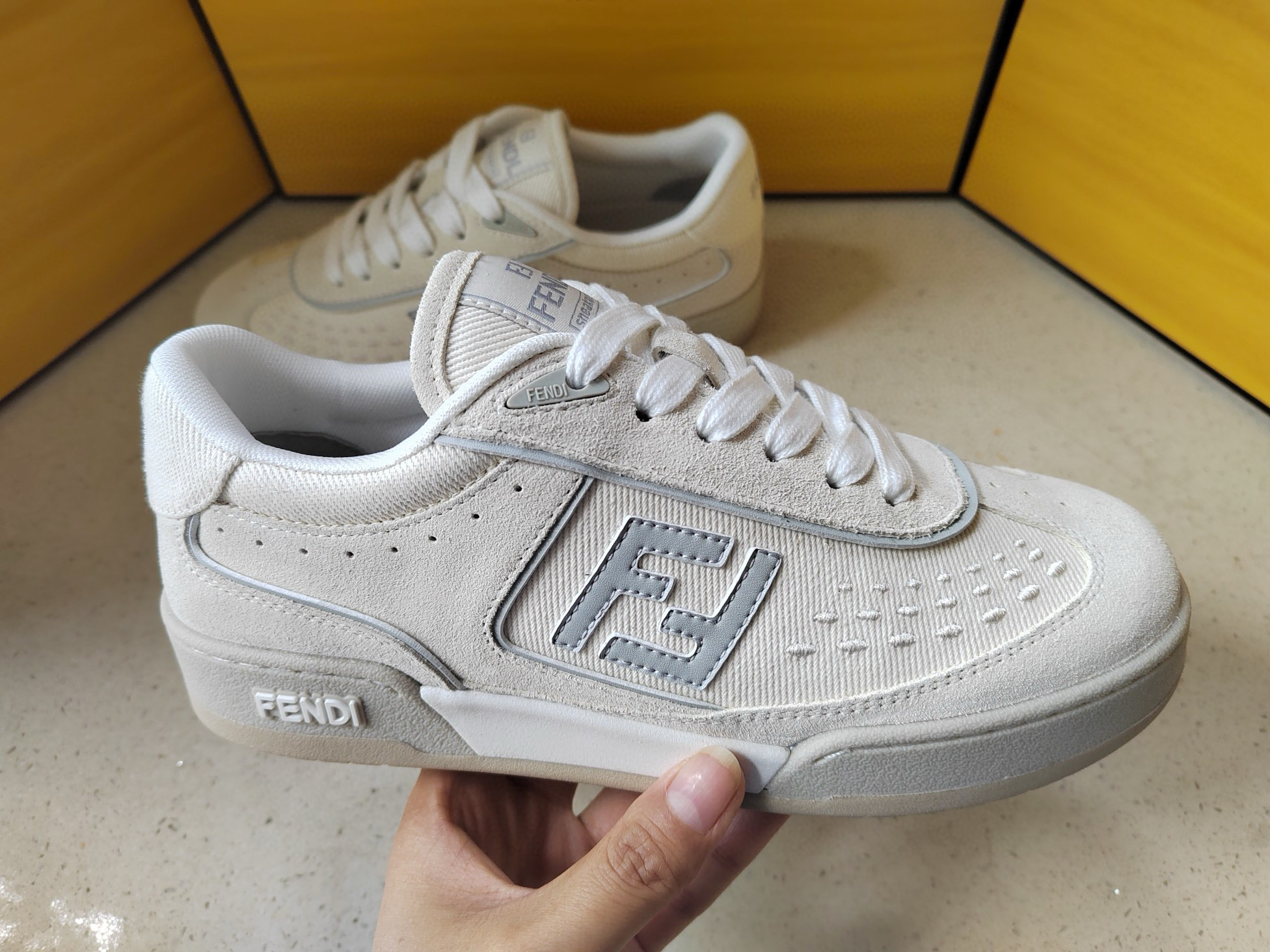 [FENDI] 펜디 매치 스니커즈 남녀공용