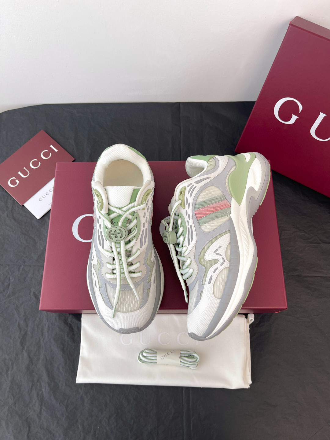 [GUCCI] 구찌 2.0 스니커즈 남녀공용