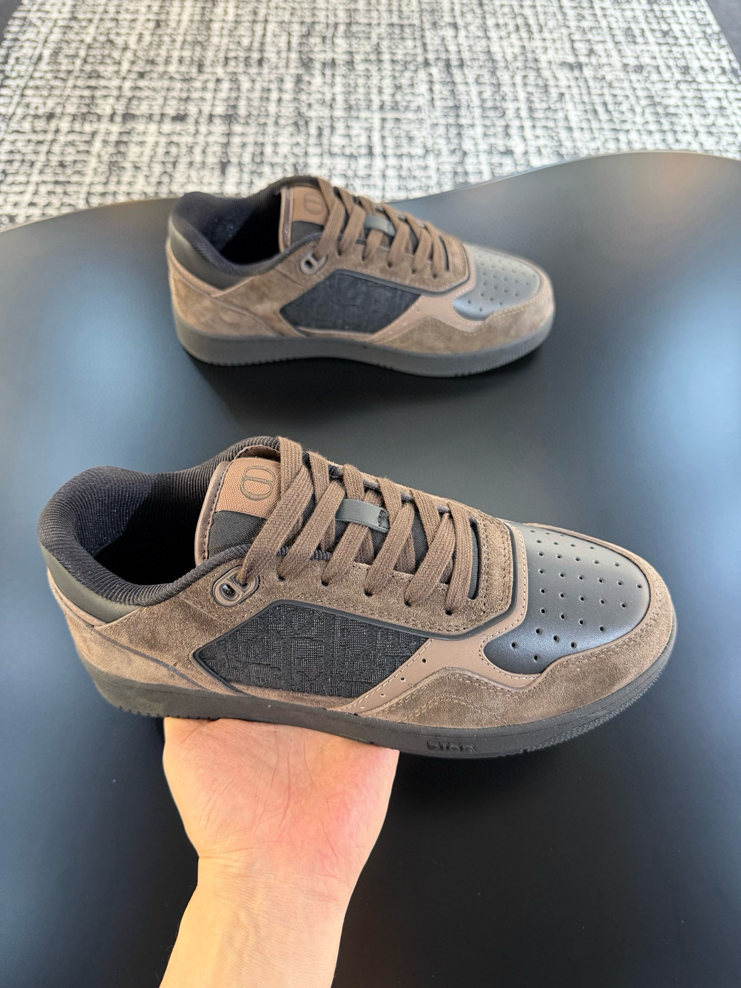 [DIOR] 디올 B27 오블리크 업타운 로우 스니커즈 남성용