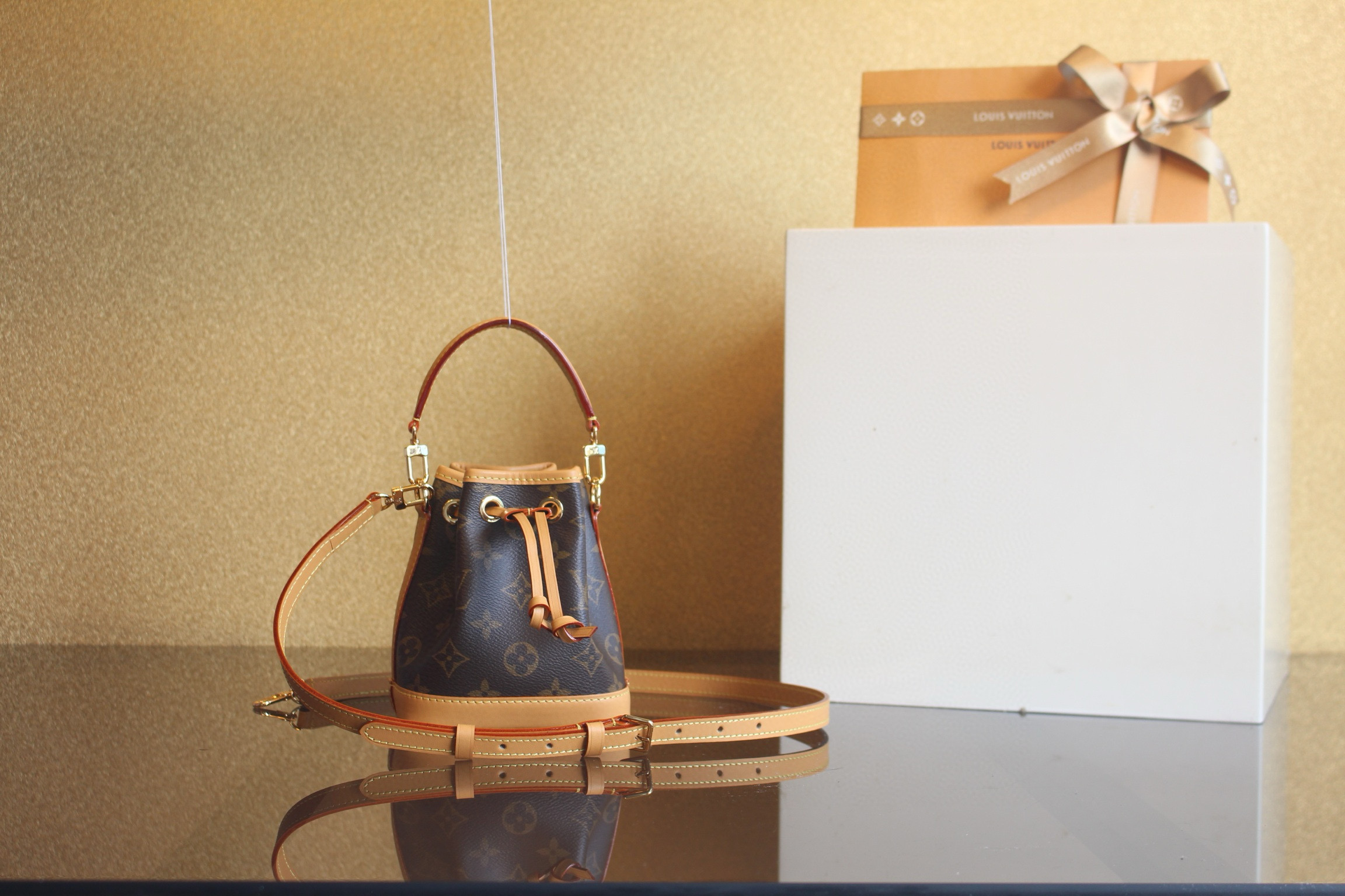 [LOUIS VUITTON] 루이비통 나노 노에 모노그램 크로스백 버킷백 M81266