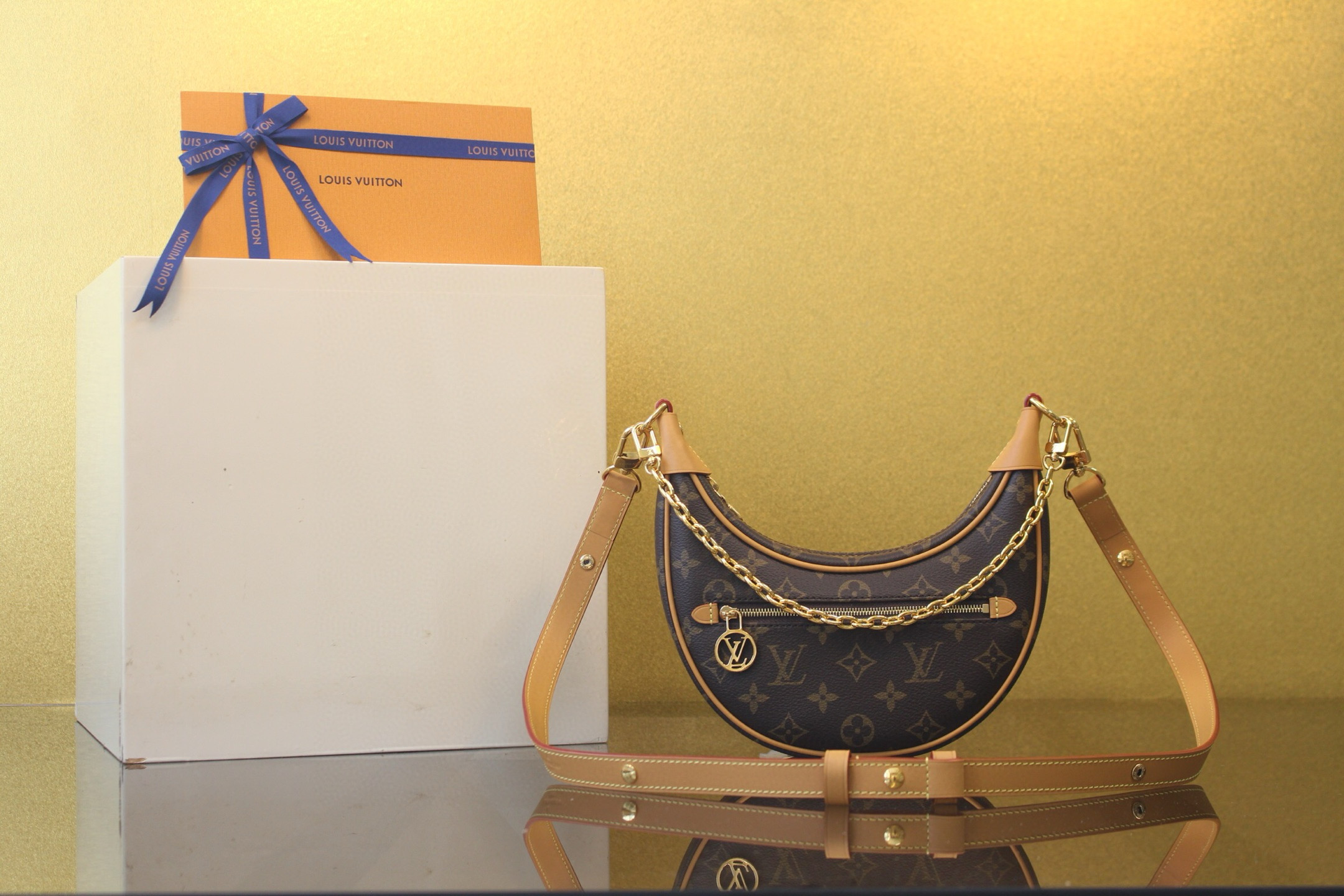 [LOUIS VUITTON] 루이비통 크로스백 루프 모노그램 M81098