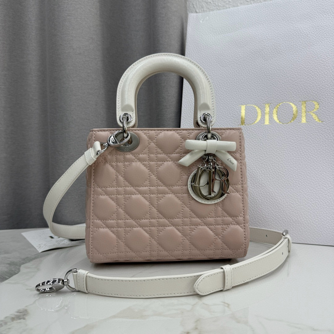 [DIOR] 디올 레이디 백 M0538