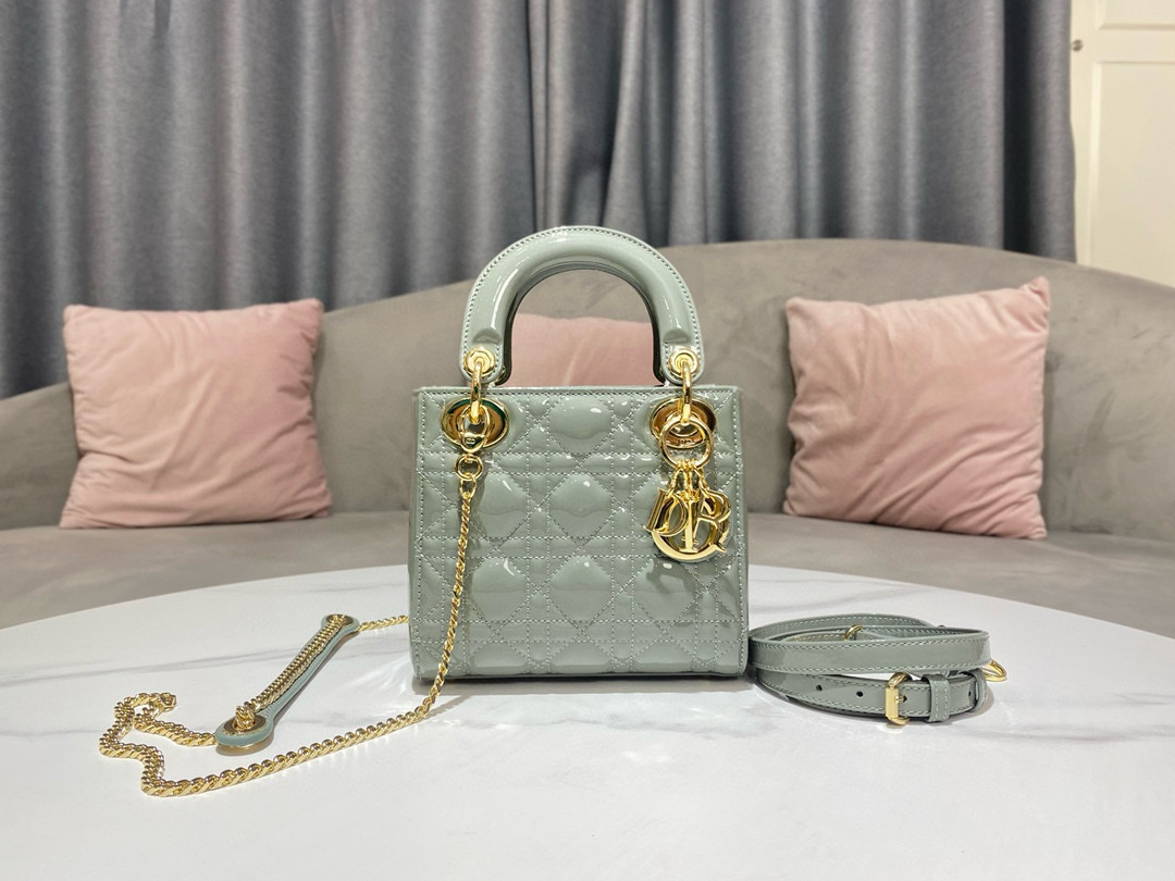 [DIOR] 디올 레이디 미니 디올백 C1004