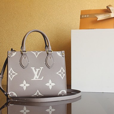 [LOUIS VUITTON] 루이비통 온더고 PM M45779