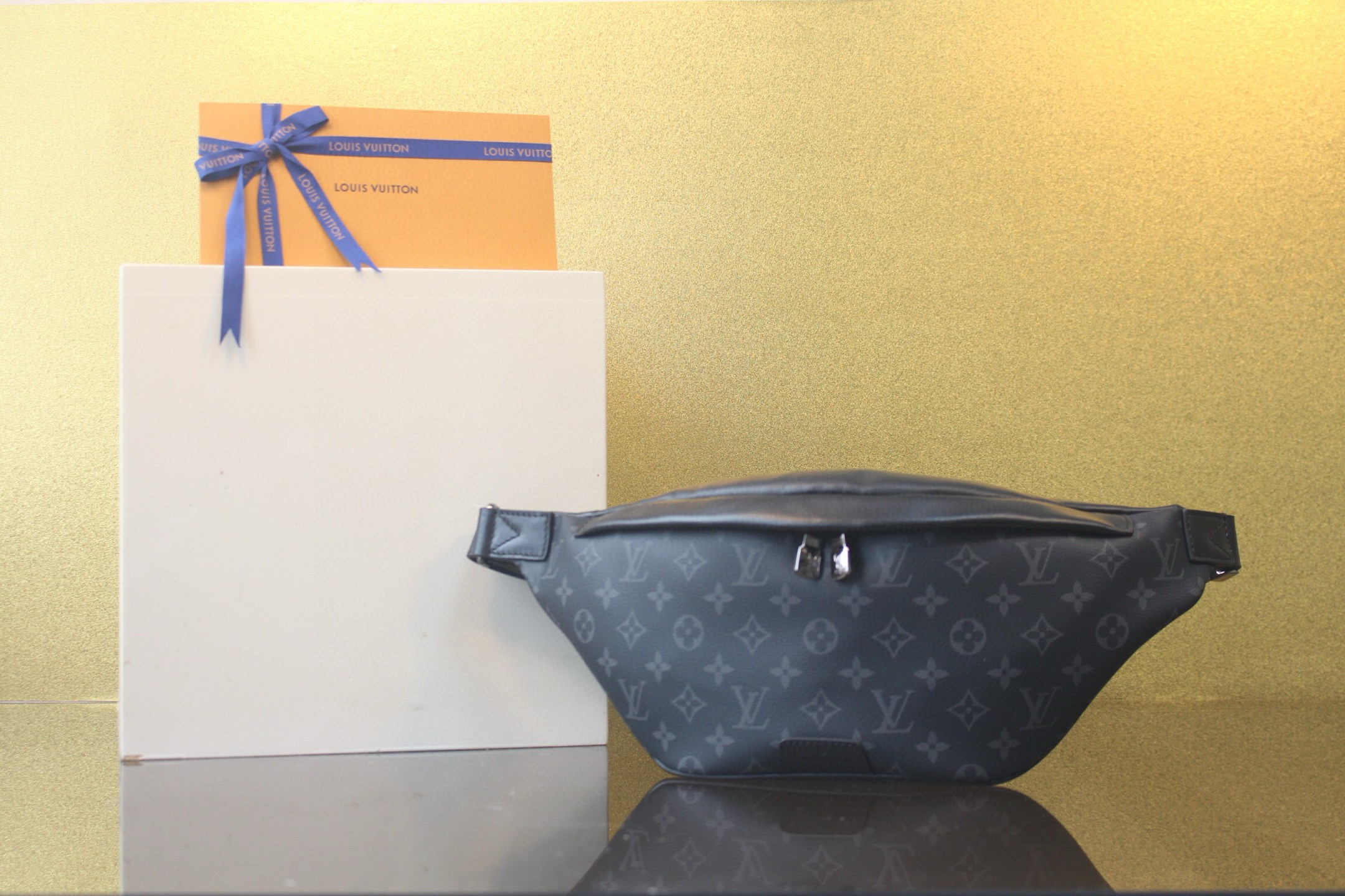 [LOUIS VUITTON] 루이비통 디스커버리 범백 모노그램 이클립스 M44336