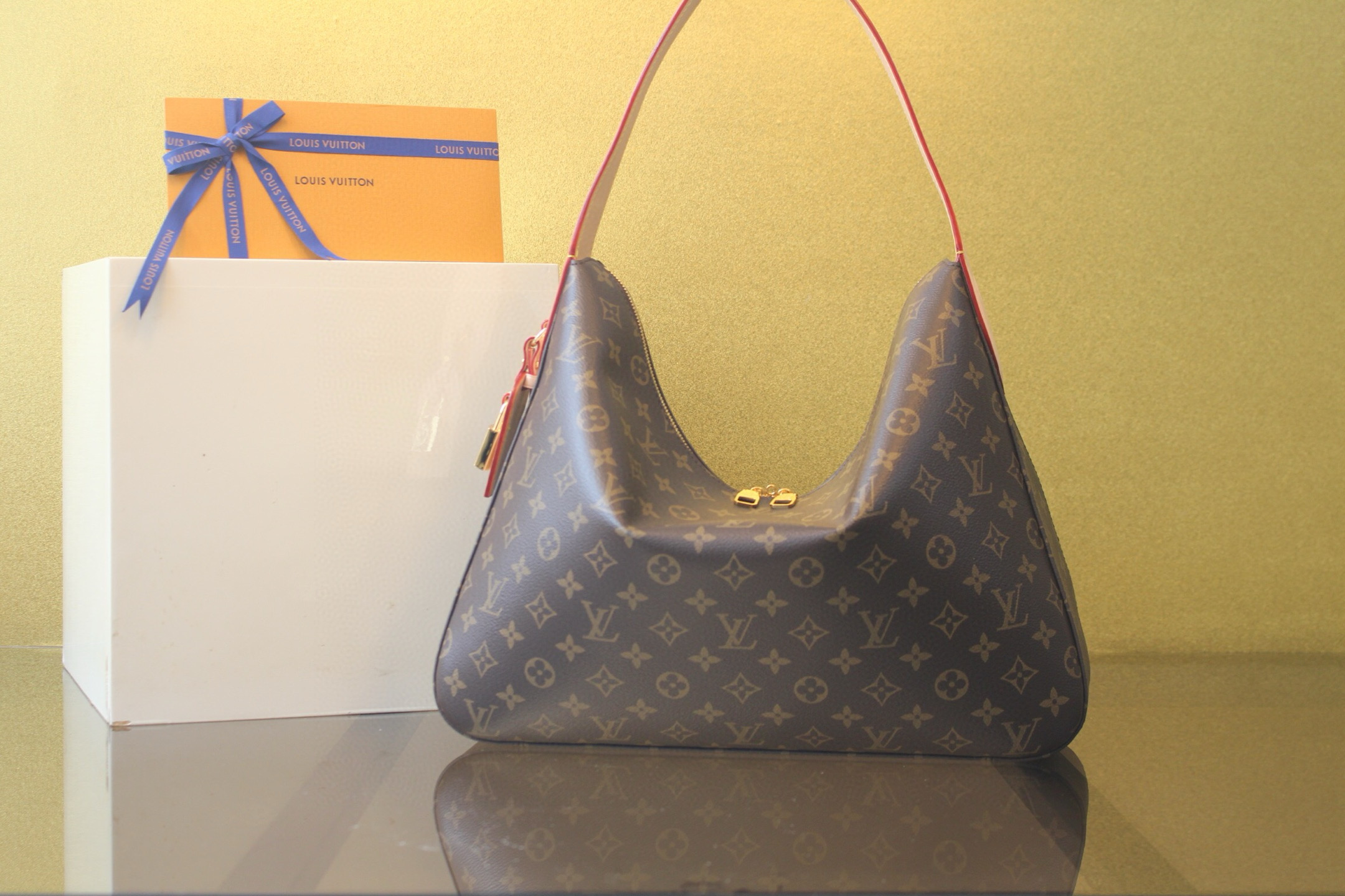 [LOUIS VUITTON] 루이비통 슬라우치 MM 모노그램 M12098